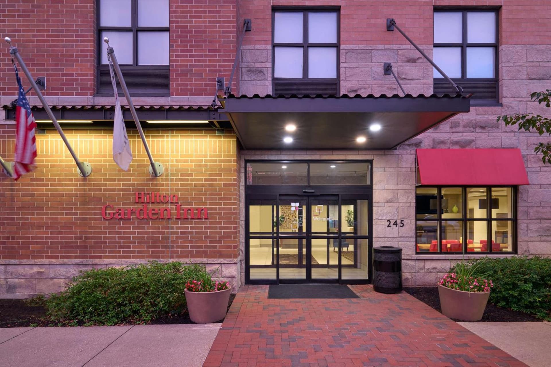 Hilton Garden Inn Bloomington interior in Bloomington, IN — gallery photo 2