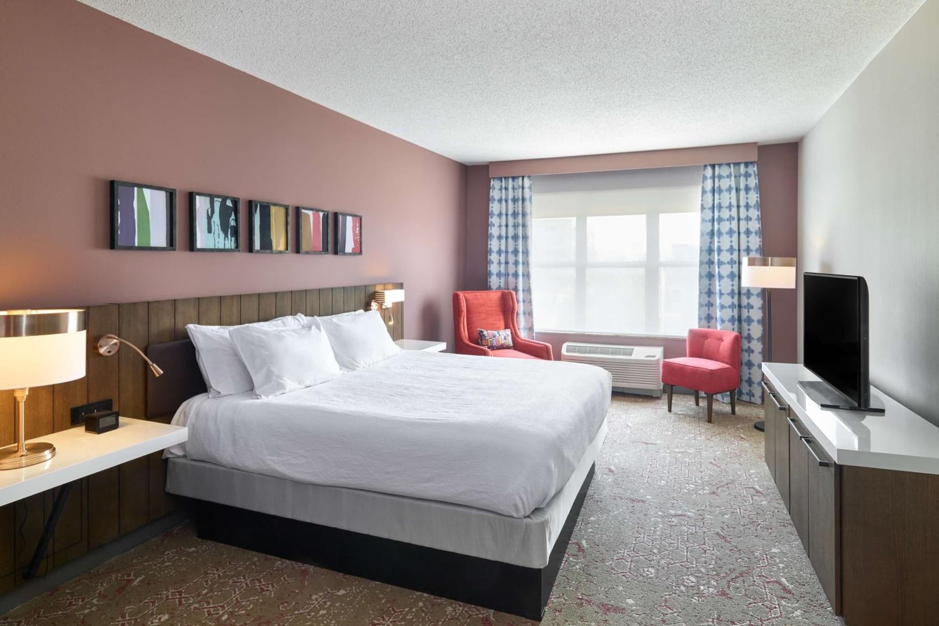 Hilton Garden Inn Bloomington interior in Bloomington, IN — gallery photo 2