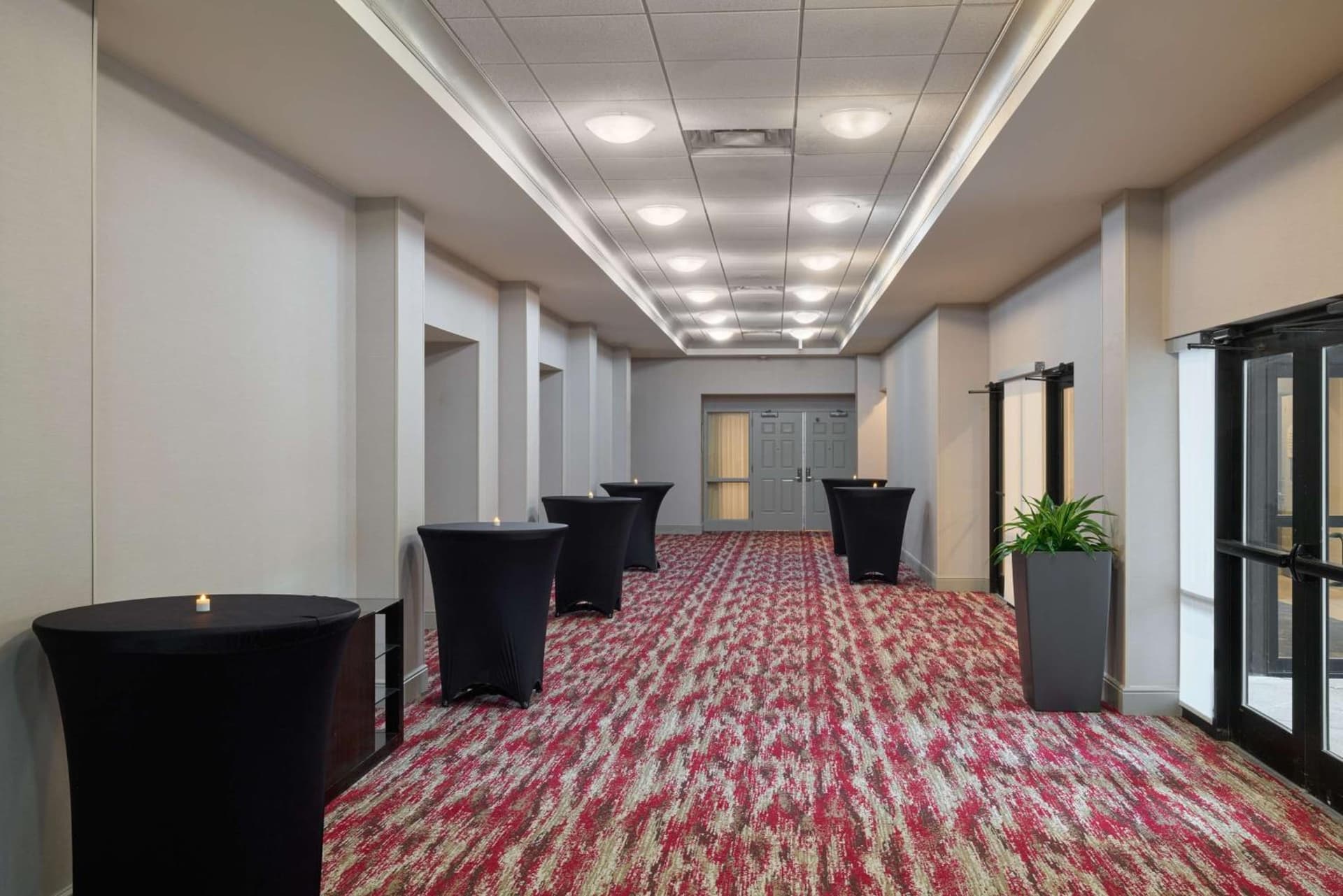 Hilton Garden Inn Bloomington gallery photo in Bloomington, IN — image 59