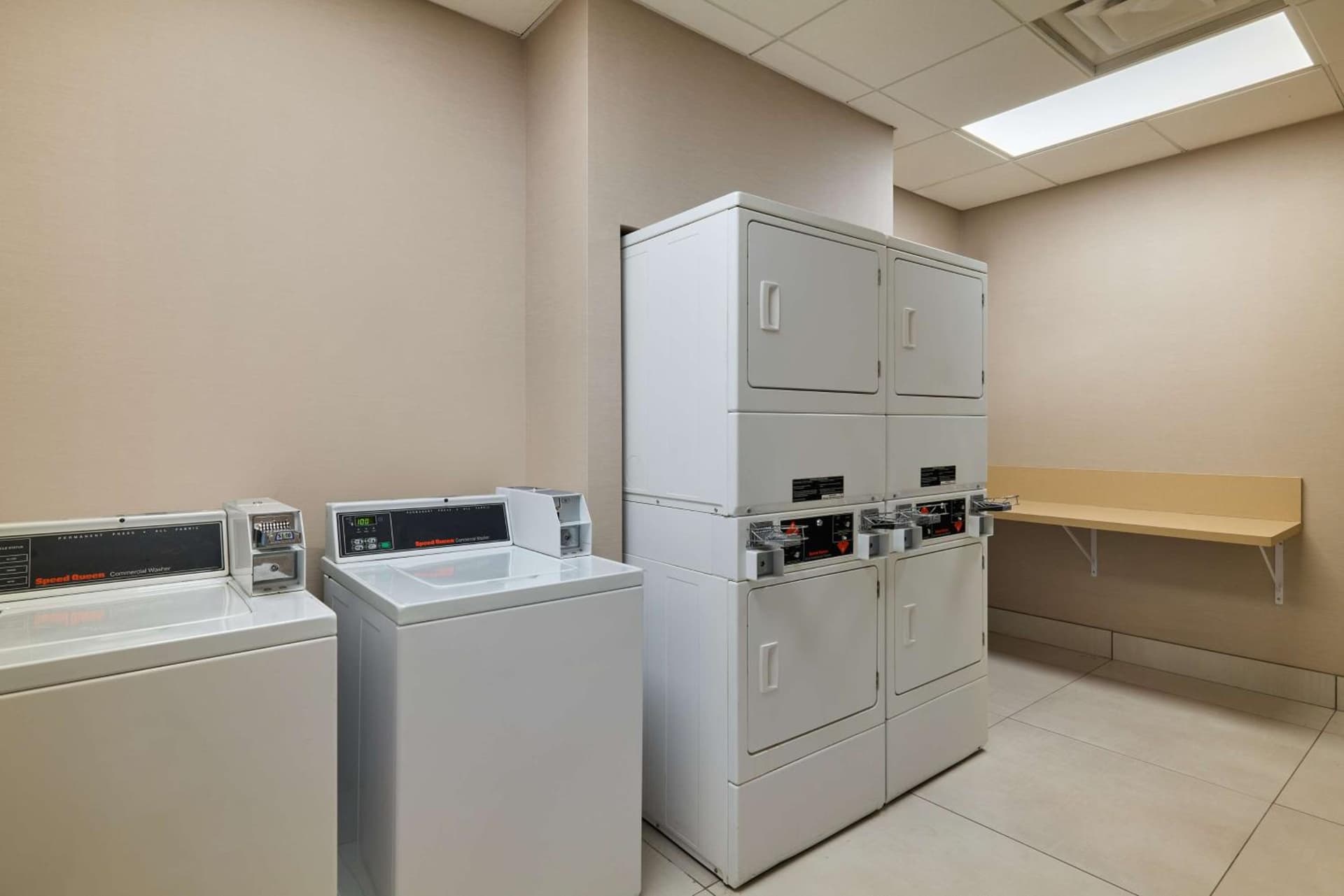 Hilton Garden Inn Bloomington gallery photo in Bloomington, IN — image 23