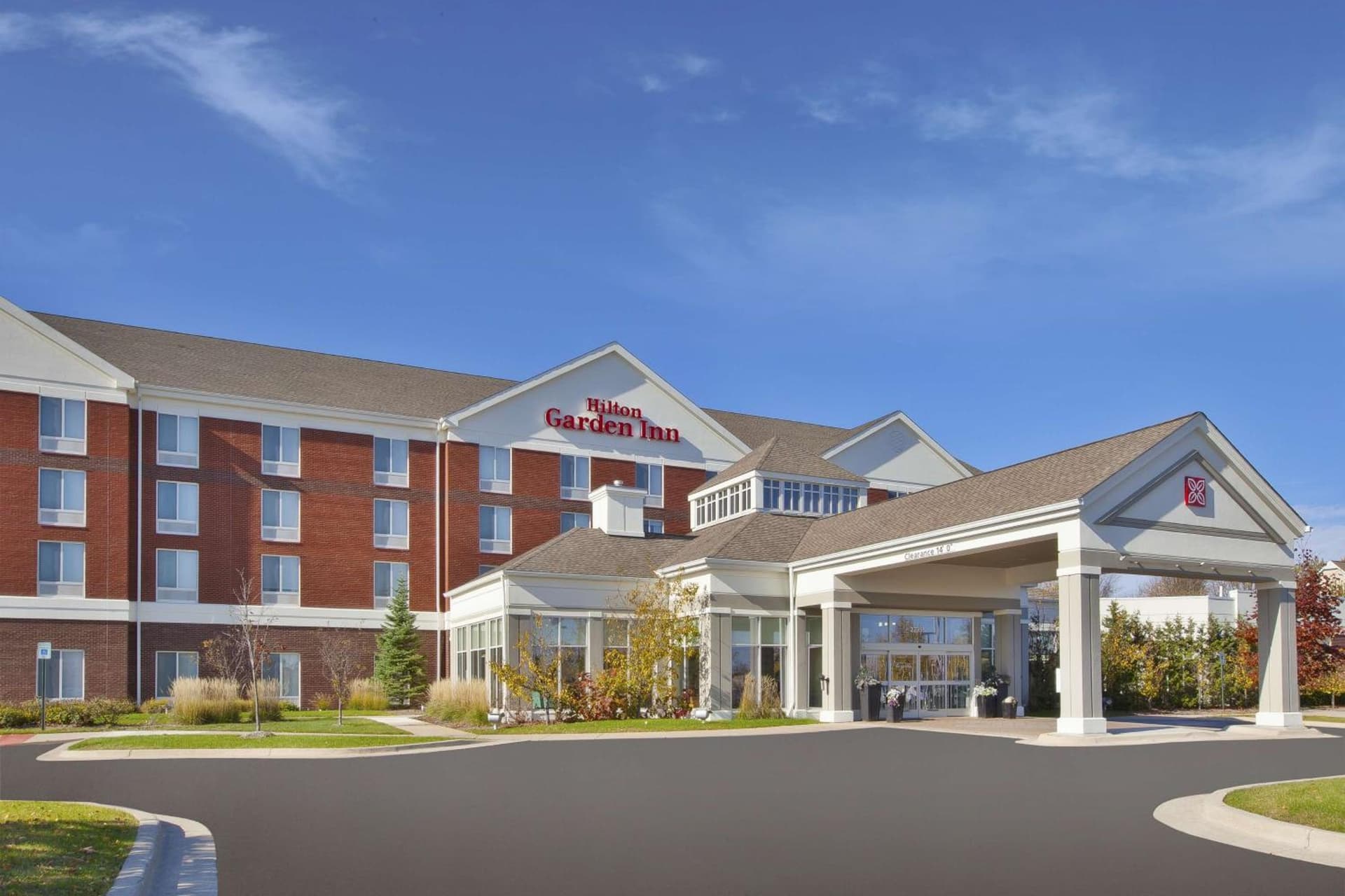 Hilton Garden Inn Detroit/Novi interior in Novi, MI — gallery photo 2
