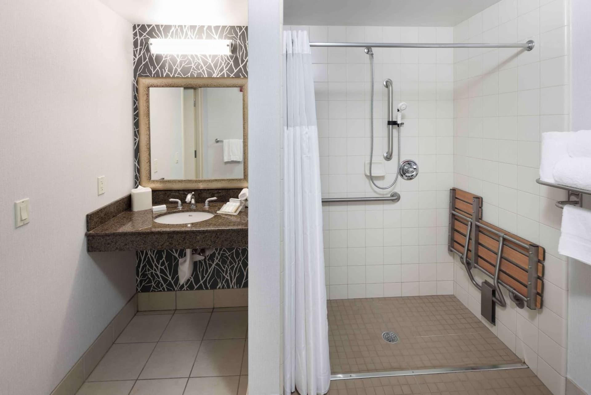Hilton Garden Inn Detroit/Novi gallery photo in Novi, MI — image 12