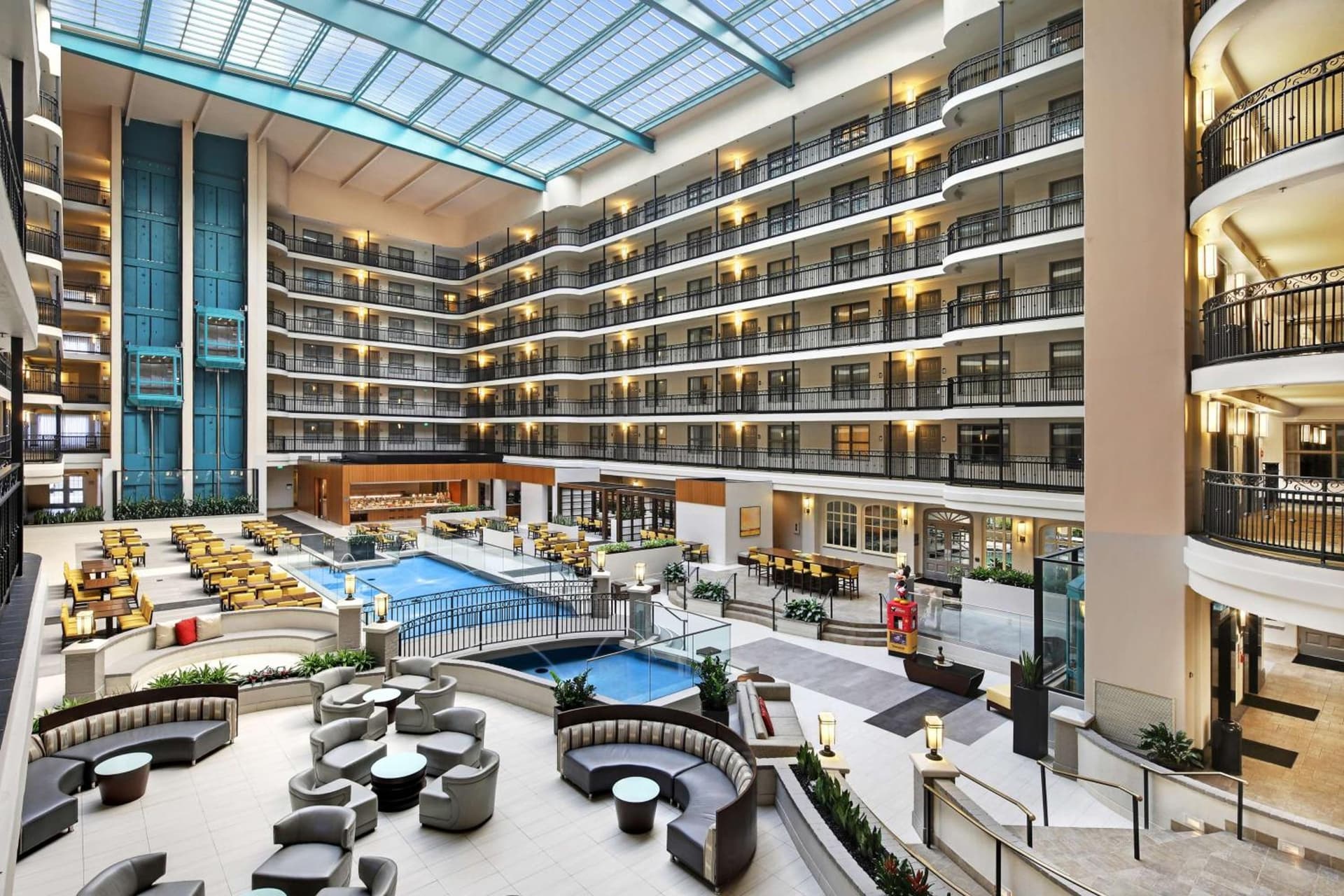 Embassy Suites by Hilton Anaheim North interior in Anaheim, CA — gallery photo 2