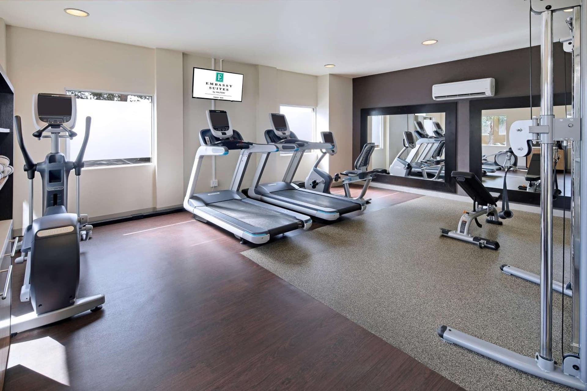 Embassy Suites by Hilton Anaheim North gallery photo in Anaheim, CA — image 25