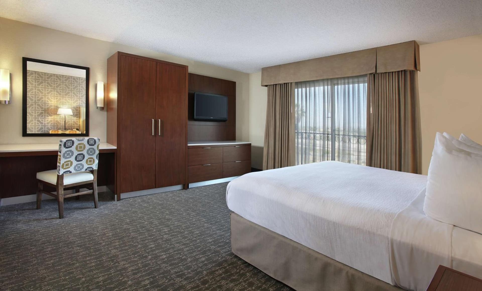Embassy Suites by Hilton Anaheim North gallery photo in Anaheim, CA — image 18