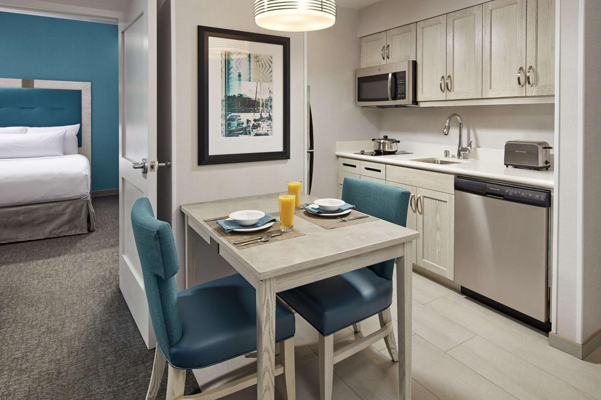 Homewood Suites By Hilton Long Beach Airport gallery photo in Long Beach, CA — image 39