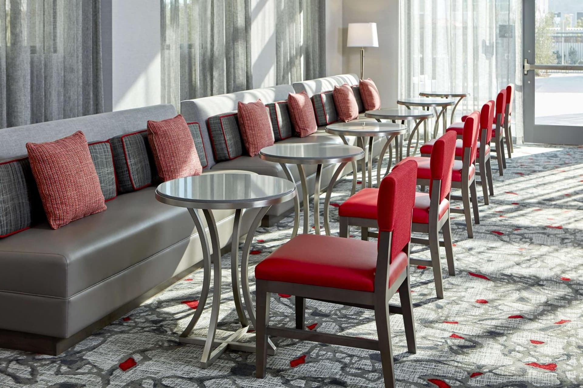 Hampton Inn Long Beach Airport, Ca gallery photo in Long Beach, CA — image 35