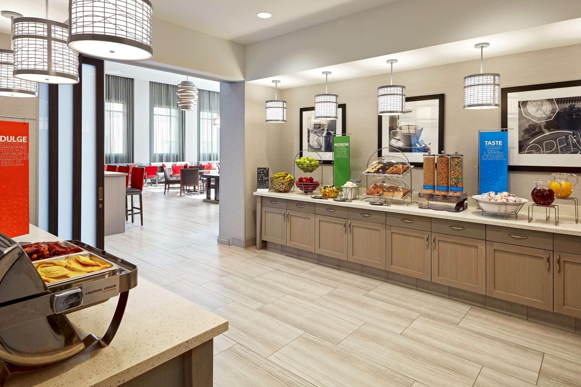 Hampton Inn Long Beach Airport, Ca gallery photo in Long Beach, CA — image 19