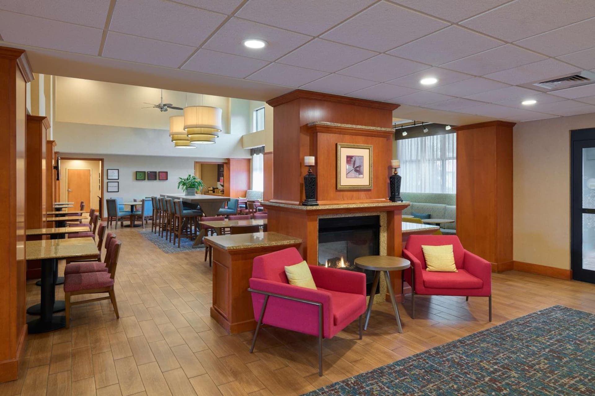 Hampton Inn & Suites Providence / Smithfield gallery photo in Smithfield, RI — image 36