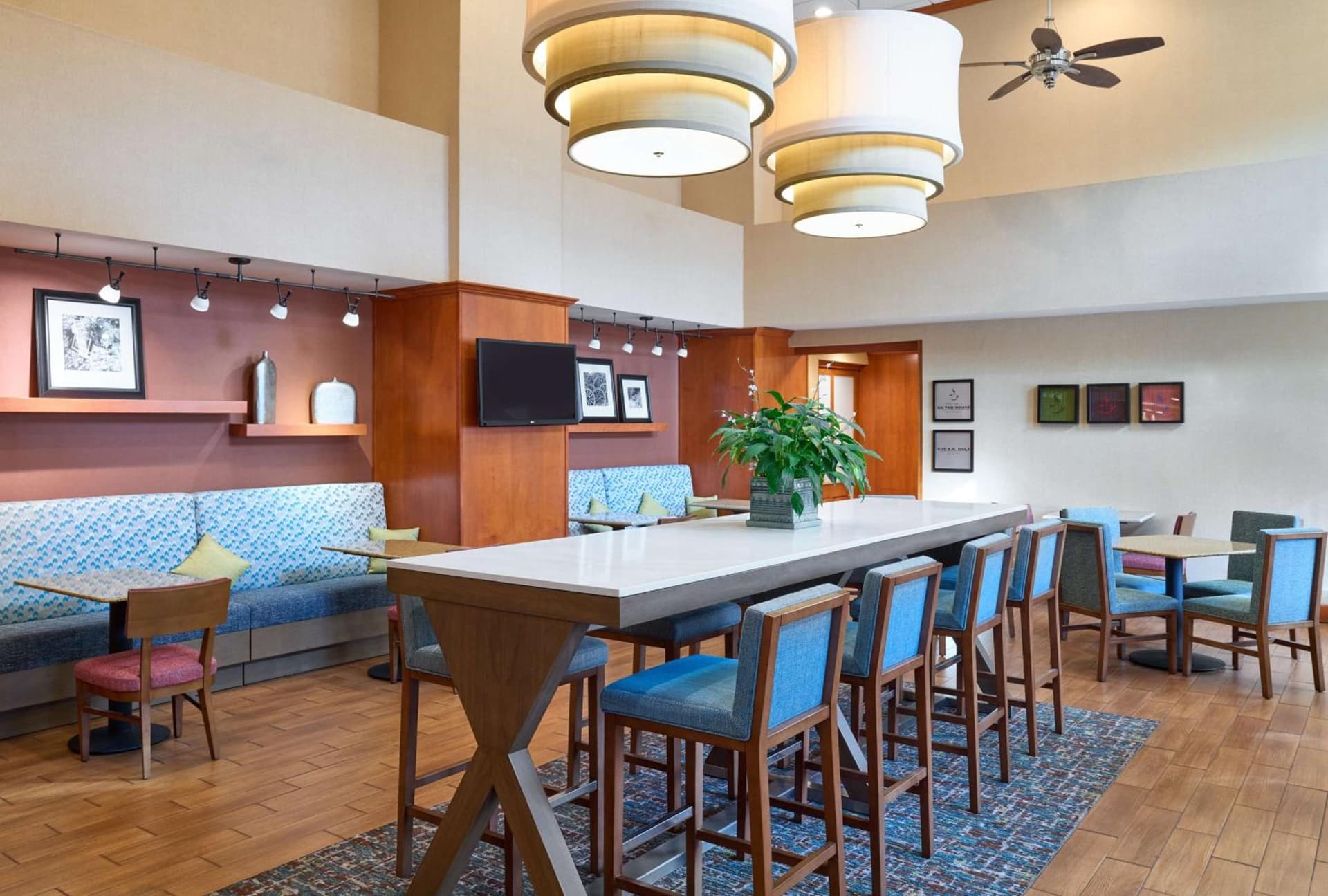 Hampton Inn & Suites Providence / Smithfield gallery photo in Smithfield, RI — image 14