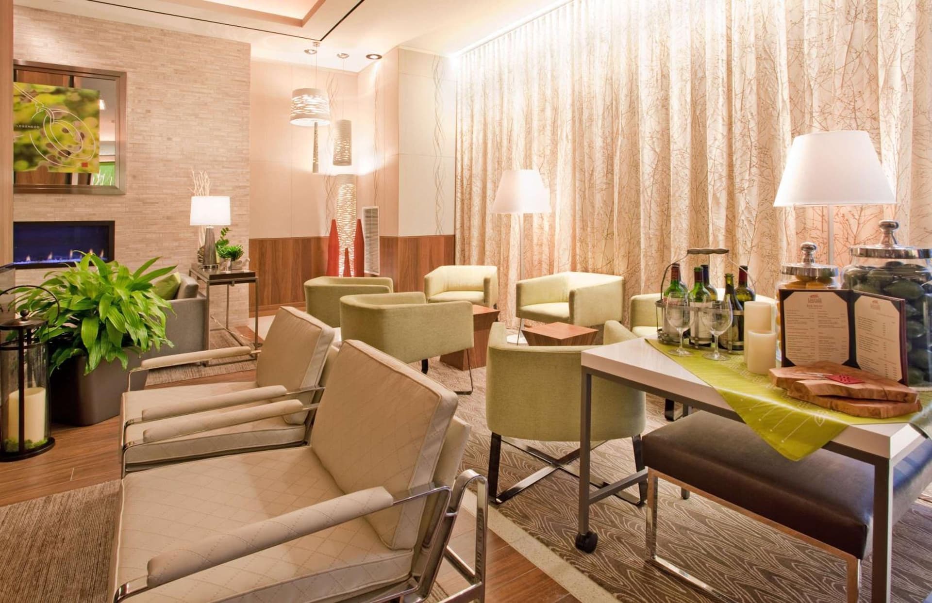 Hilton Garden Inn New York Central Park South-Midtown West gallery photo in New York, NY — image 4