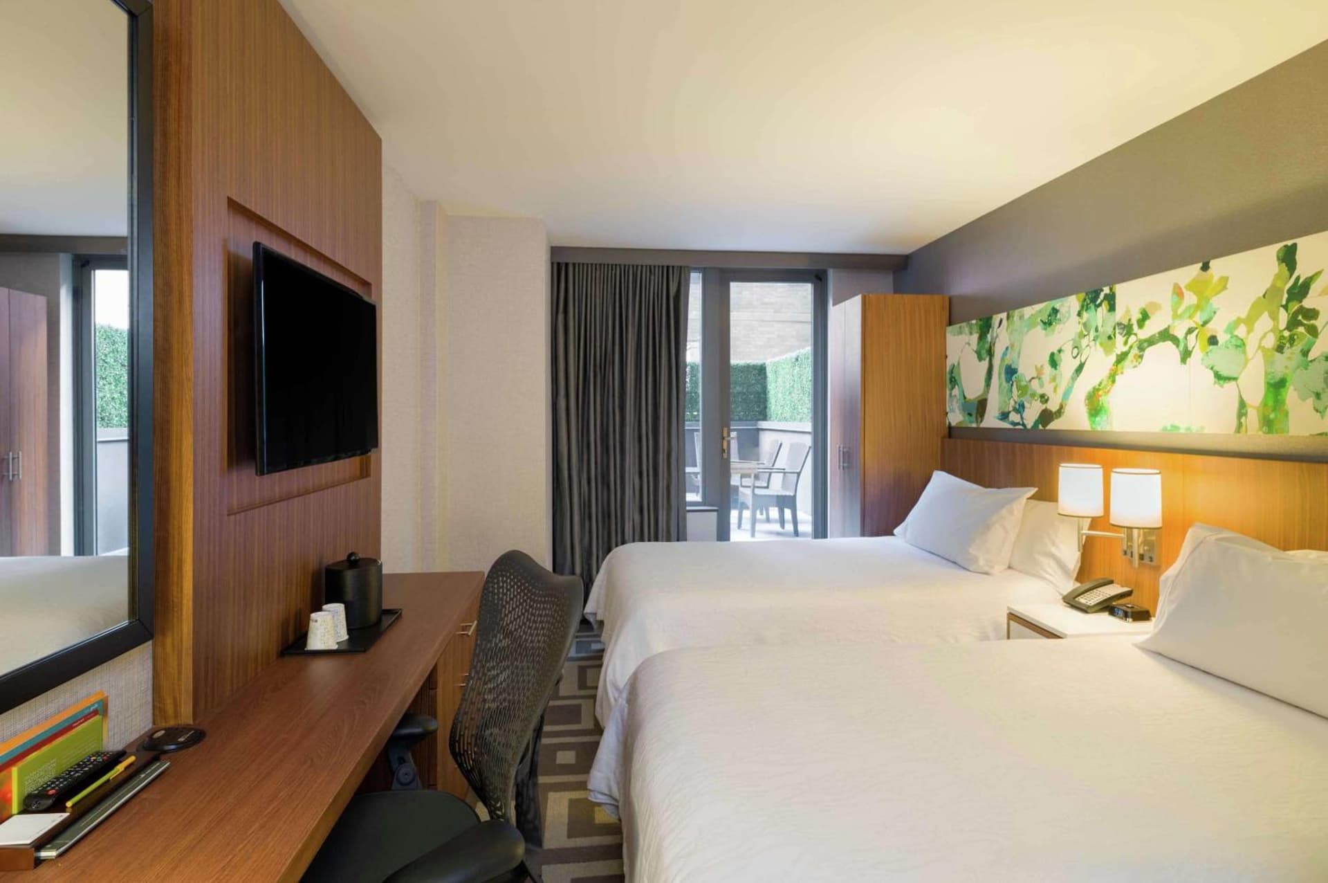 Hilton Garden Inn New York Central Park South-Midtown West gallery photo in New York, NY — image 32