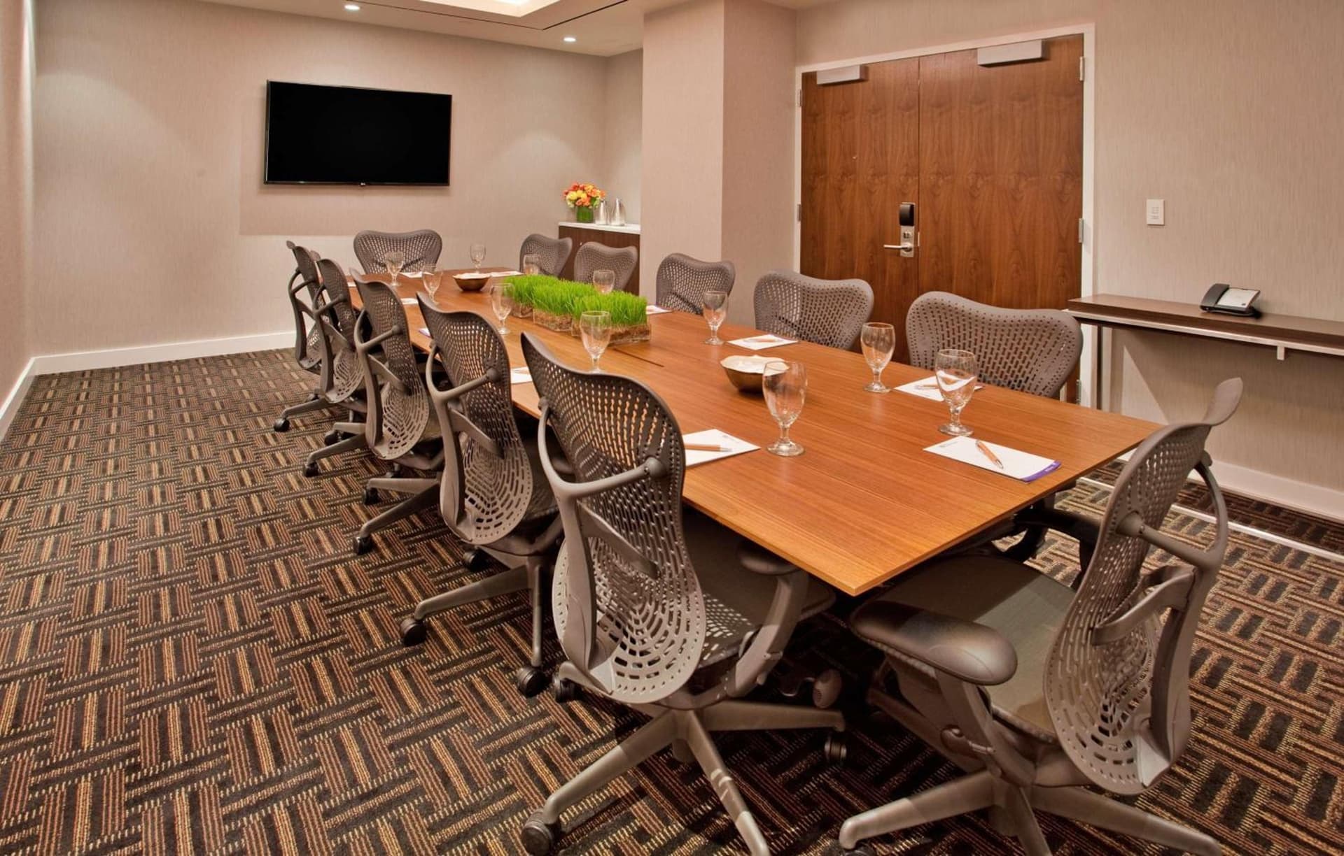 Hilton Garden Inn New York Central Park South-Midtown West property views in New York, NY — gallery photo 3