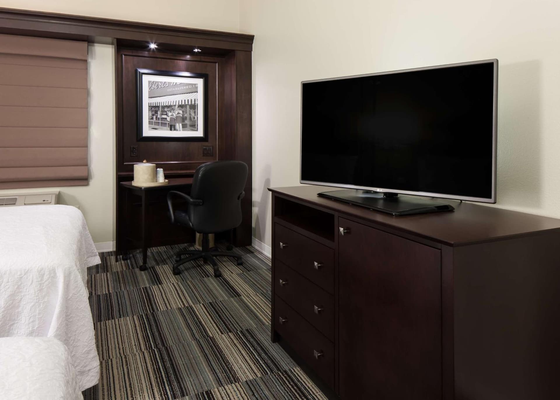 Hampton Inn & Suites Omaha-Downtown gallery photo in Omaha, NE — image 24