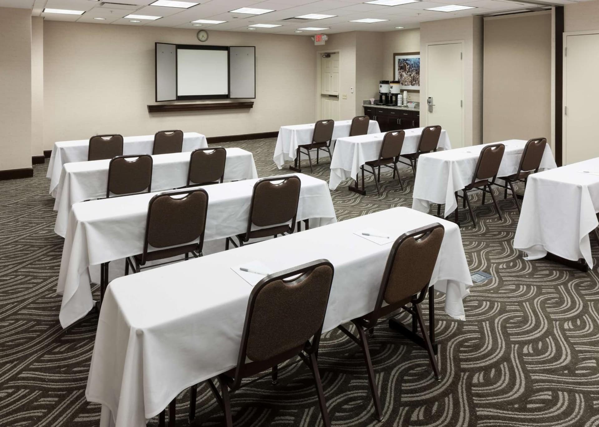Hampton Inn & Suites Omaha-Downtown gallery photo in Omaha, NE — image 14