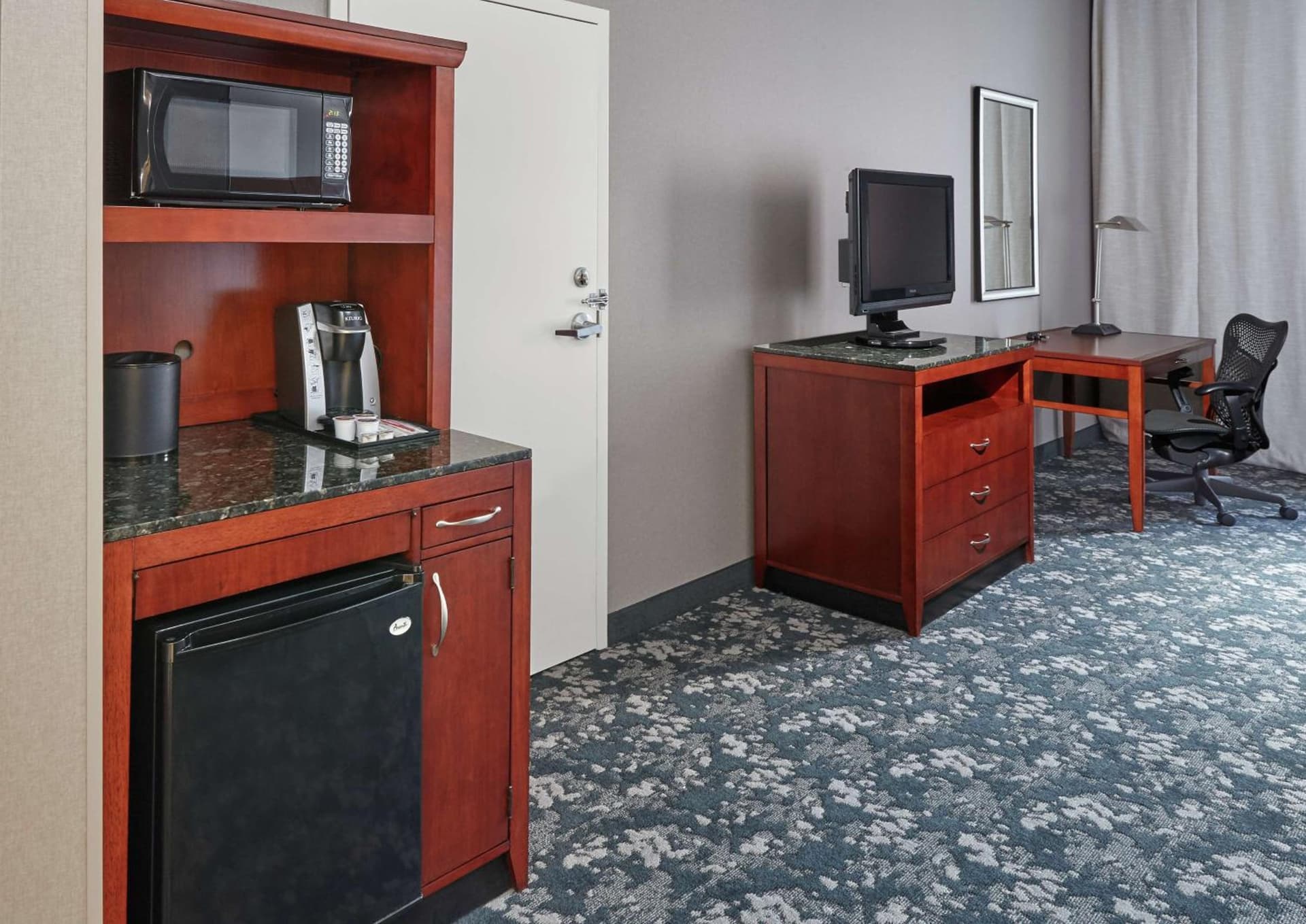 Hilton Garden Inn Lake Forest Mettawa gallery photo in Lake Forest, IL — image 38