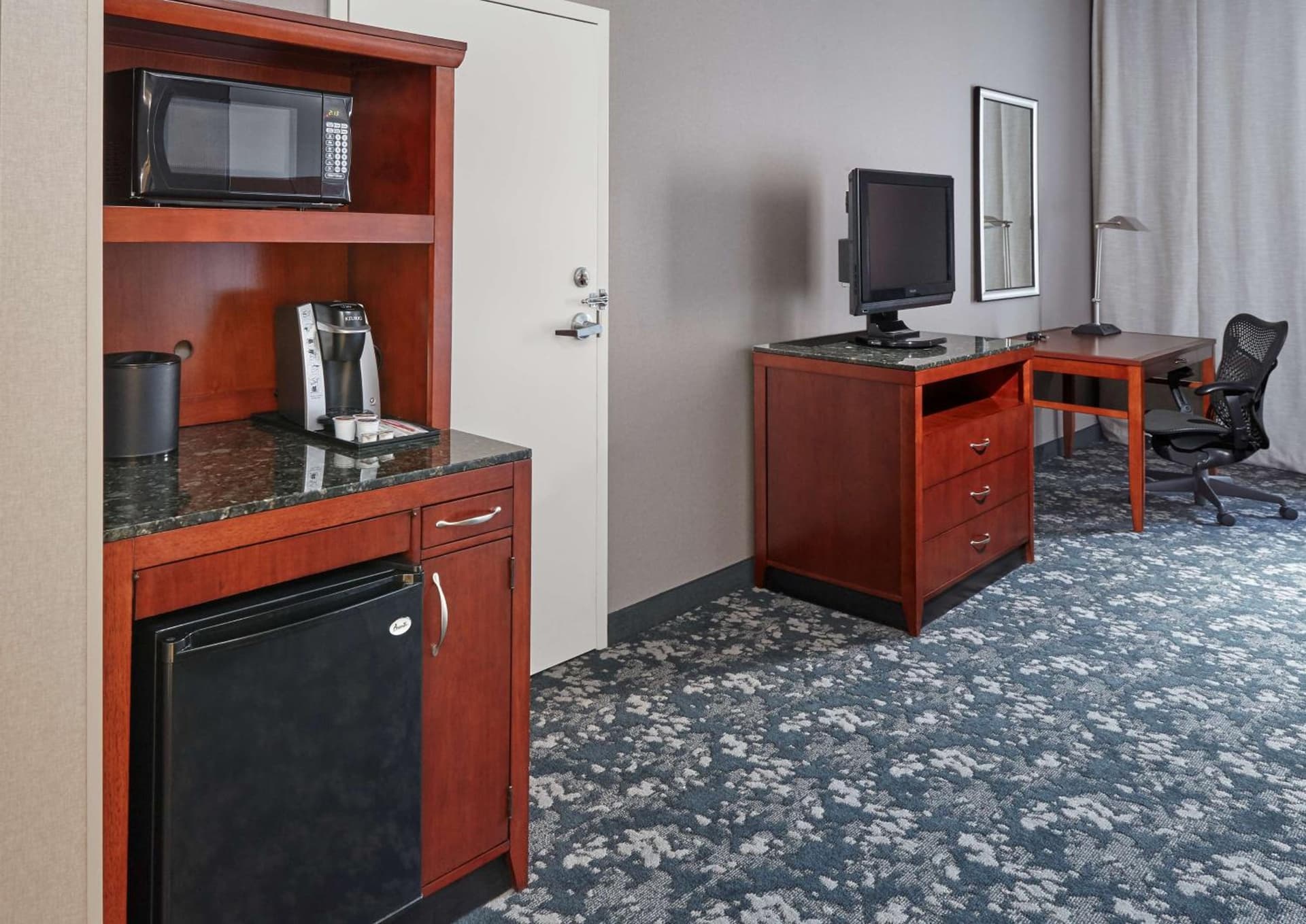 Hilton Garden Inn Lake Forest Mettawa gallery photo in Lake Forest, IL — image 42