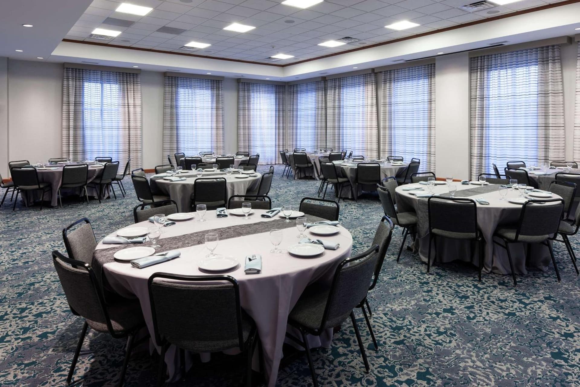 Hilton Garden Inn Lake Forest Mettawa gallery photo in Lake Forest, IL — image 13