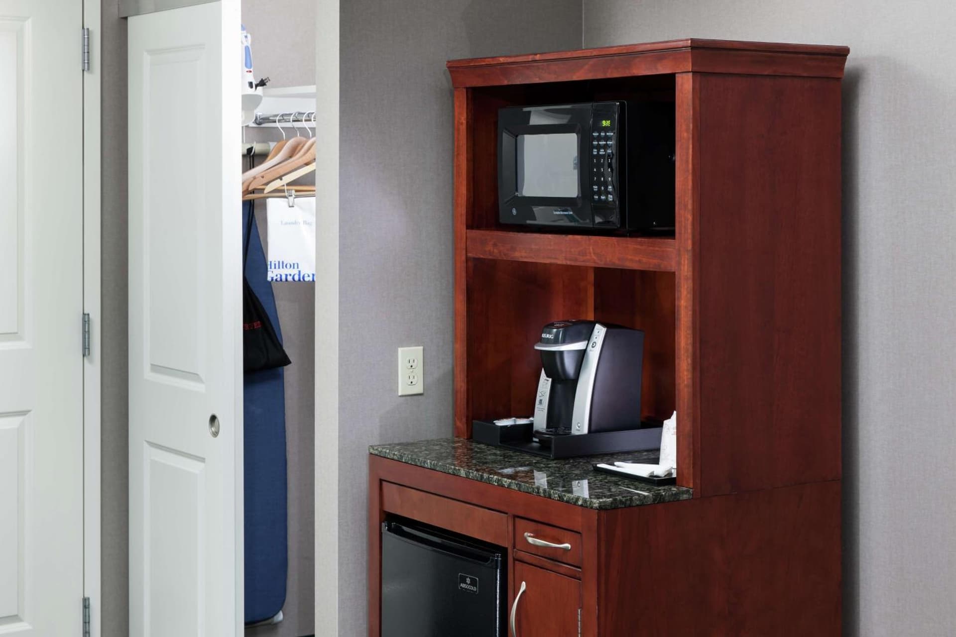Hilton Garden Inn Lake Forest Mettawa gallery photo in Lake Forest, IL — image 12