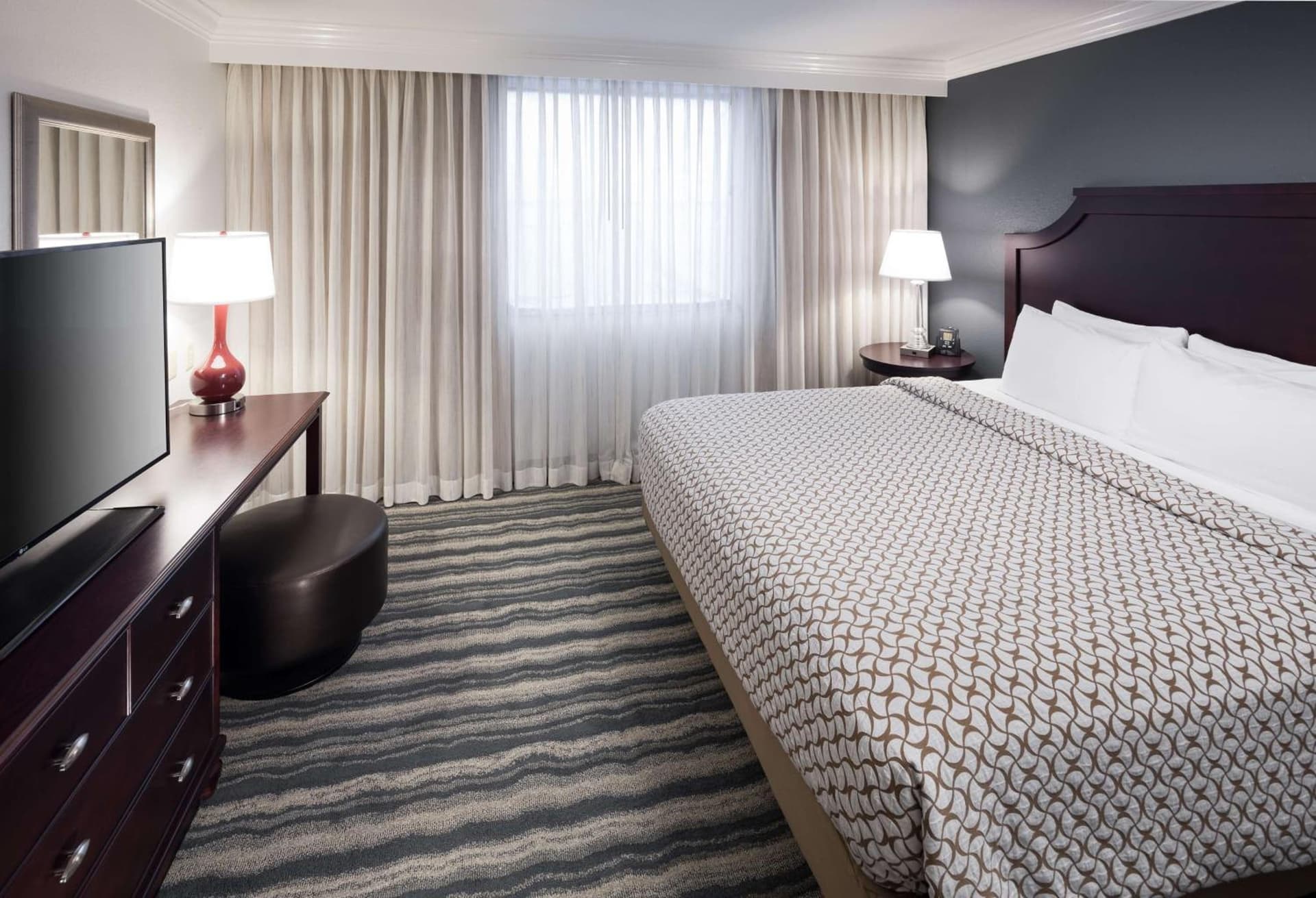 Embassy Suites by Hilton Tampa Brandon gallery photo in Tampa, FL — image 14