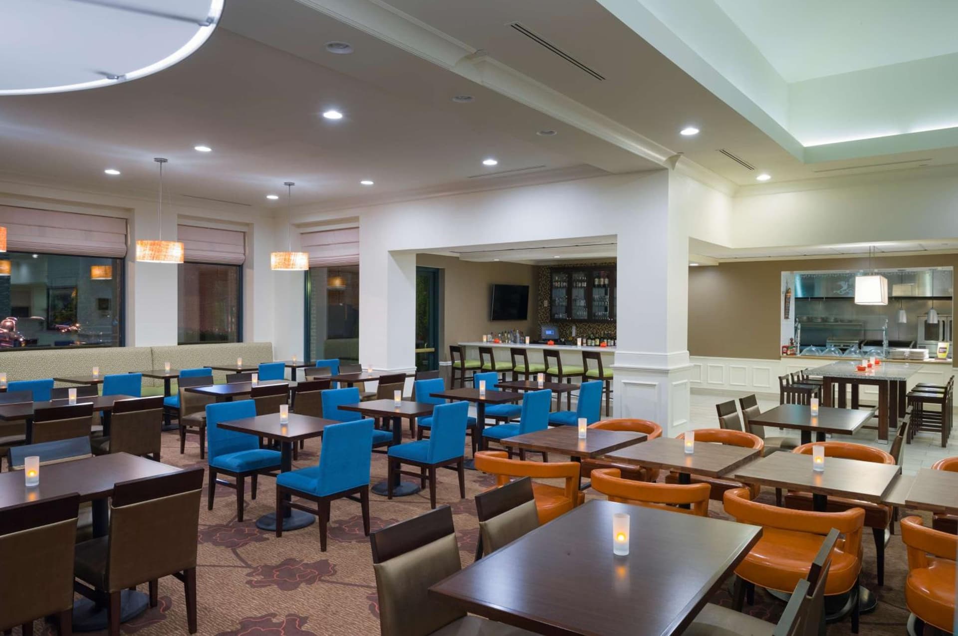 Hilton Garden Inn Hartford South/Glastonbury interior in Glastonbury, CT — gallery photo 2