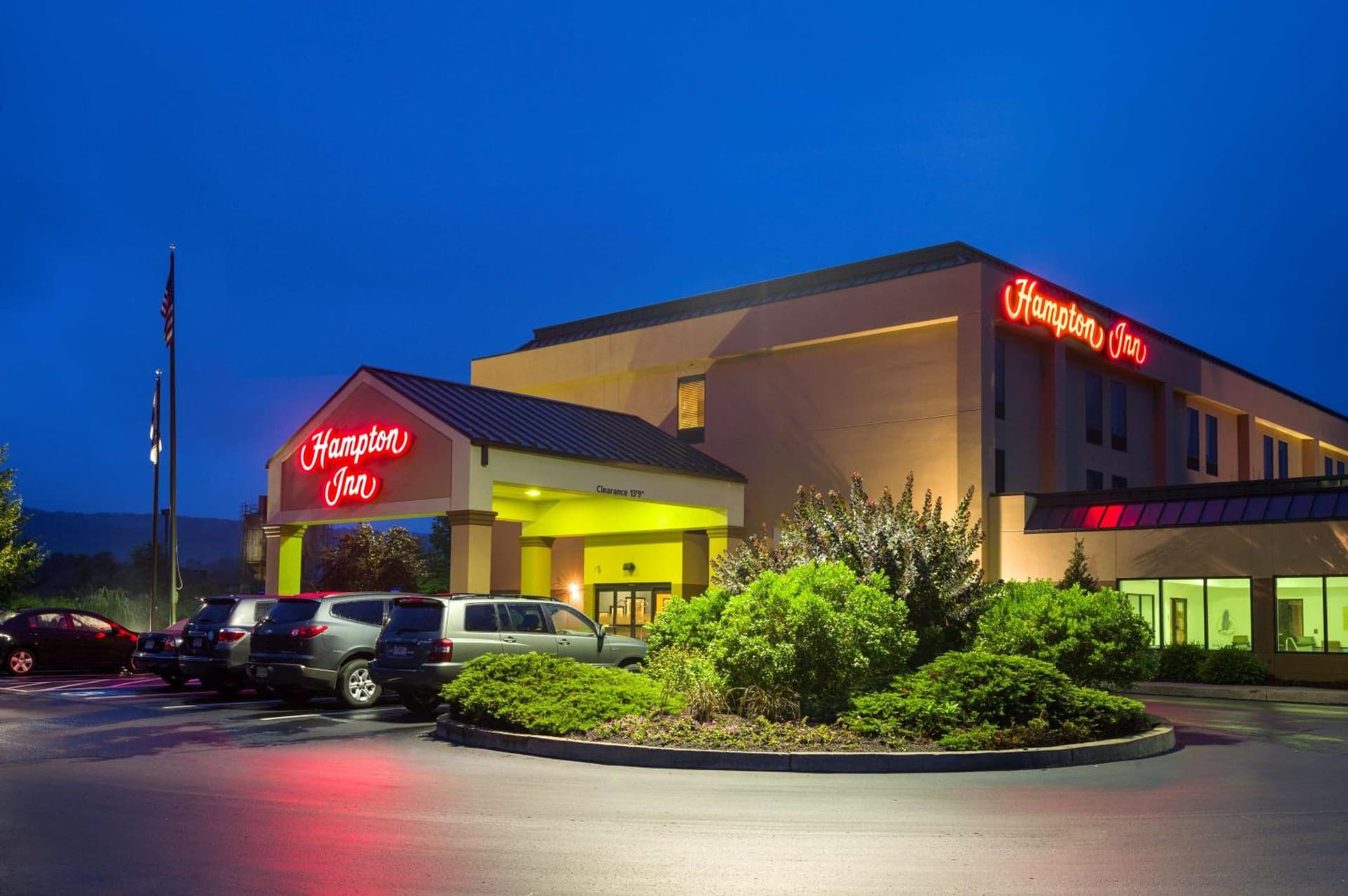 Hampton Inn Danville interior in Danville, PA — gallery photo 2