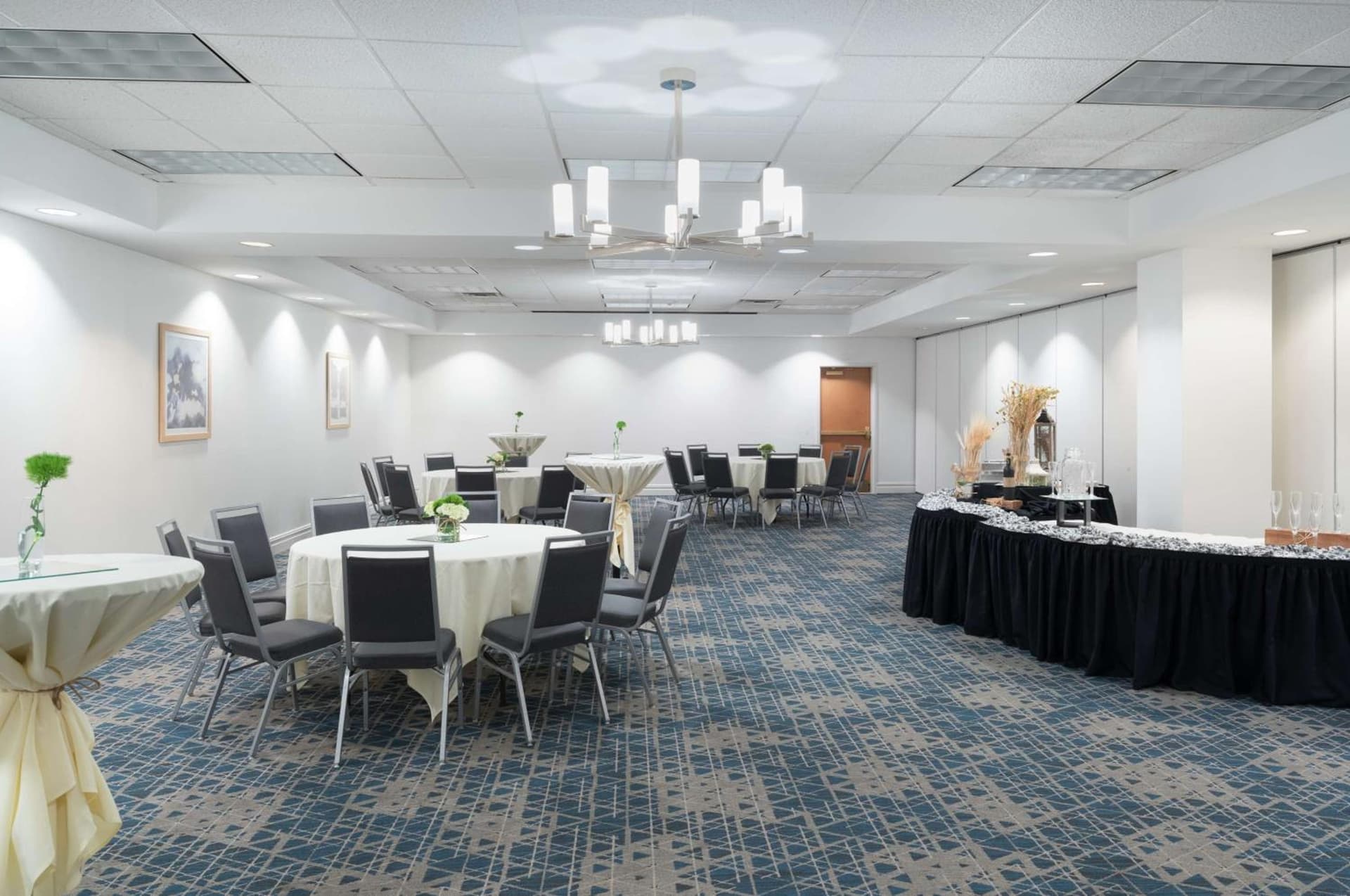 Hampton Inn Philadelphia Center City-Convention Center gallery photo in Philadelphia, PA — image 28