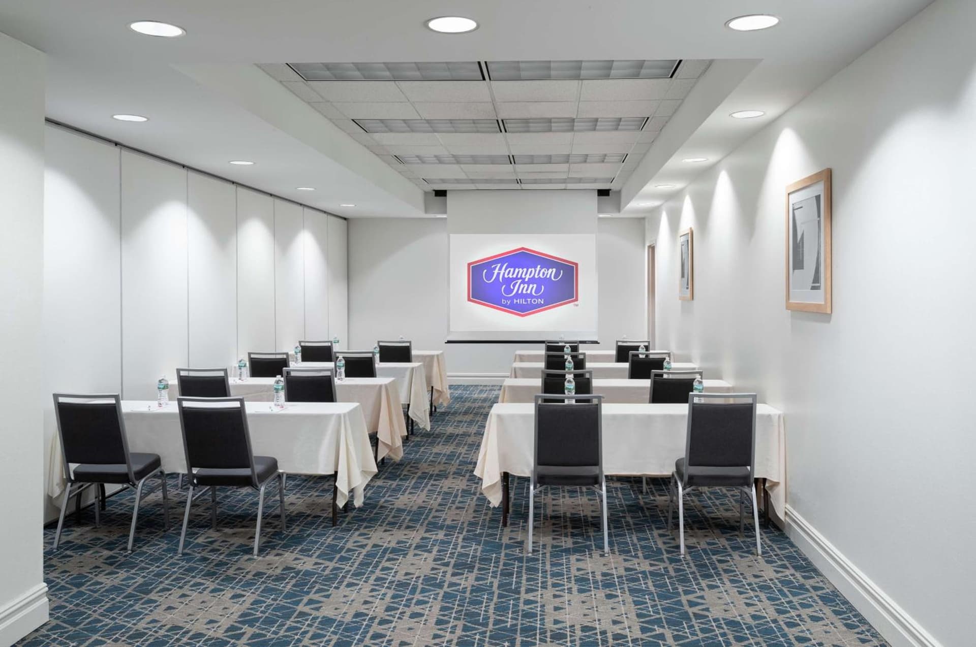 Hampton Inn Philadelphia Center City-Convention Center gallery photo in Philadelphia, PA — image 8