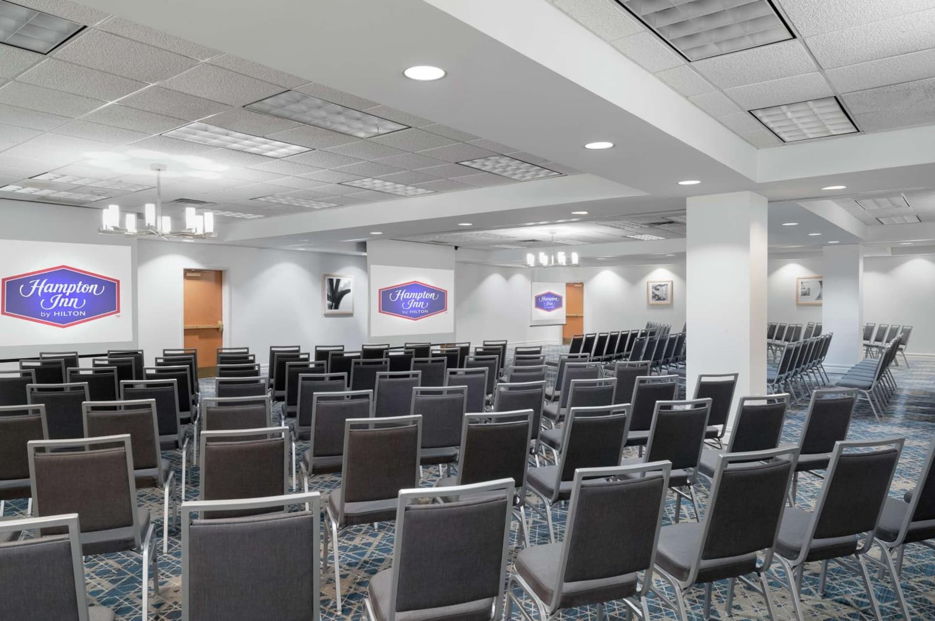 Hampton Inn Philadelphia Center City-Convention Center gallery photo in Philadelphia, PA — image 32
