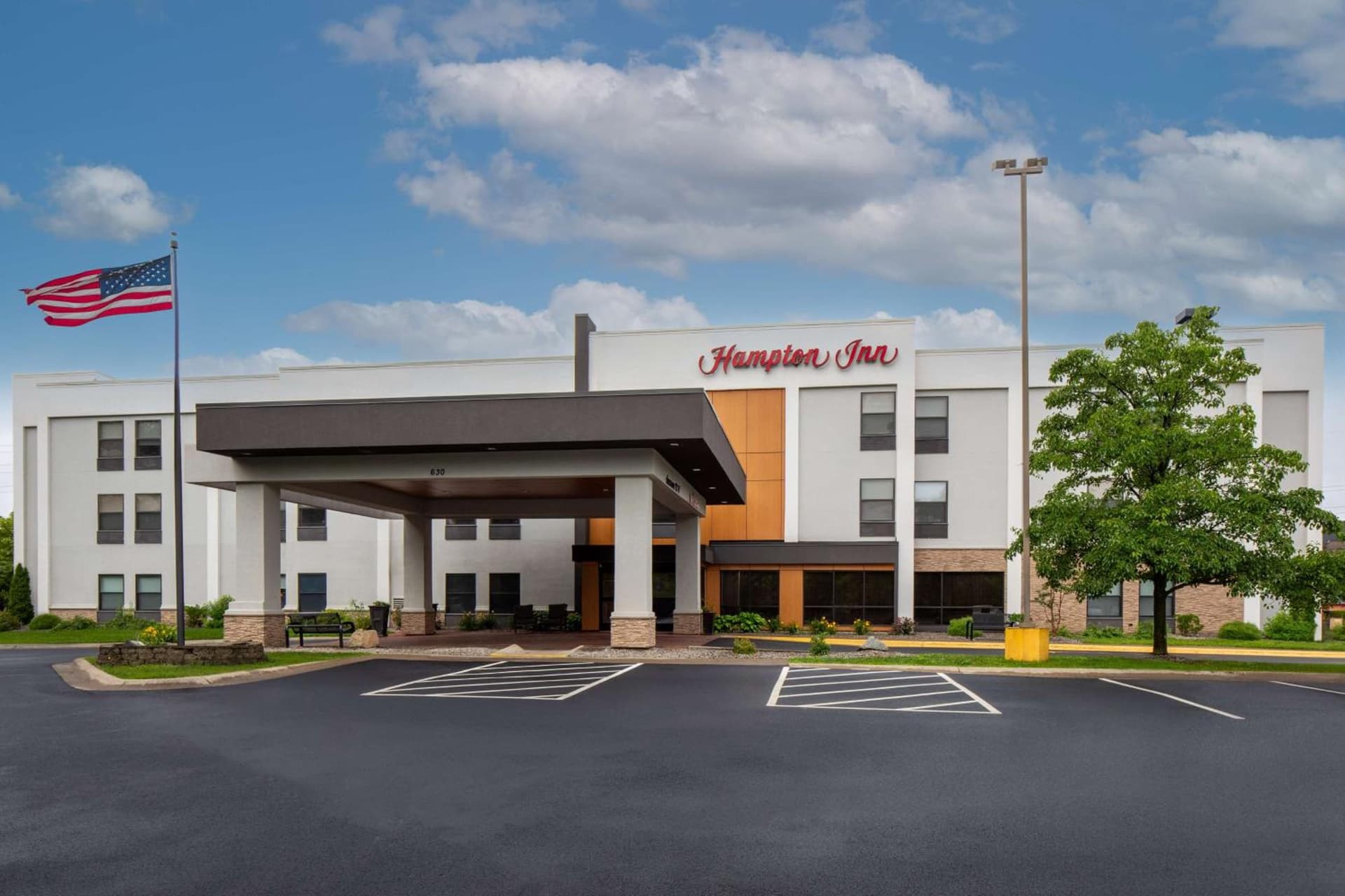 Hampton Inn Binghamton/Johnson City featured exterior or lobby in Binghamton, NY — similar hotel