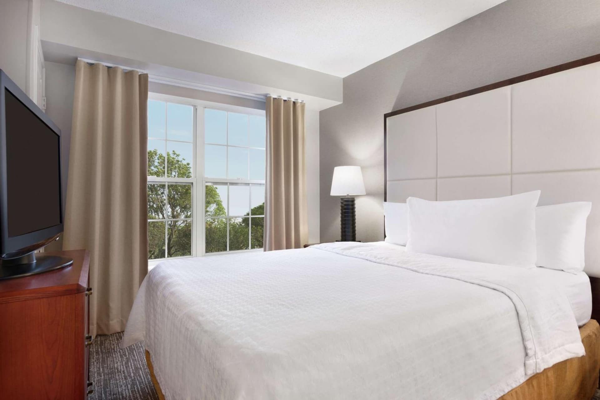 Homewood Suites by Hilton Columbus-Dublin interior in Dublin, OH — gallery photo 2