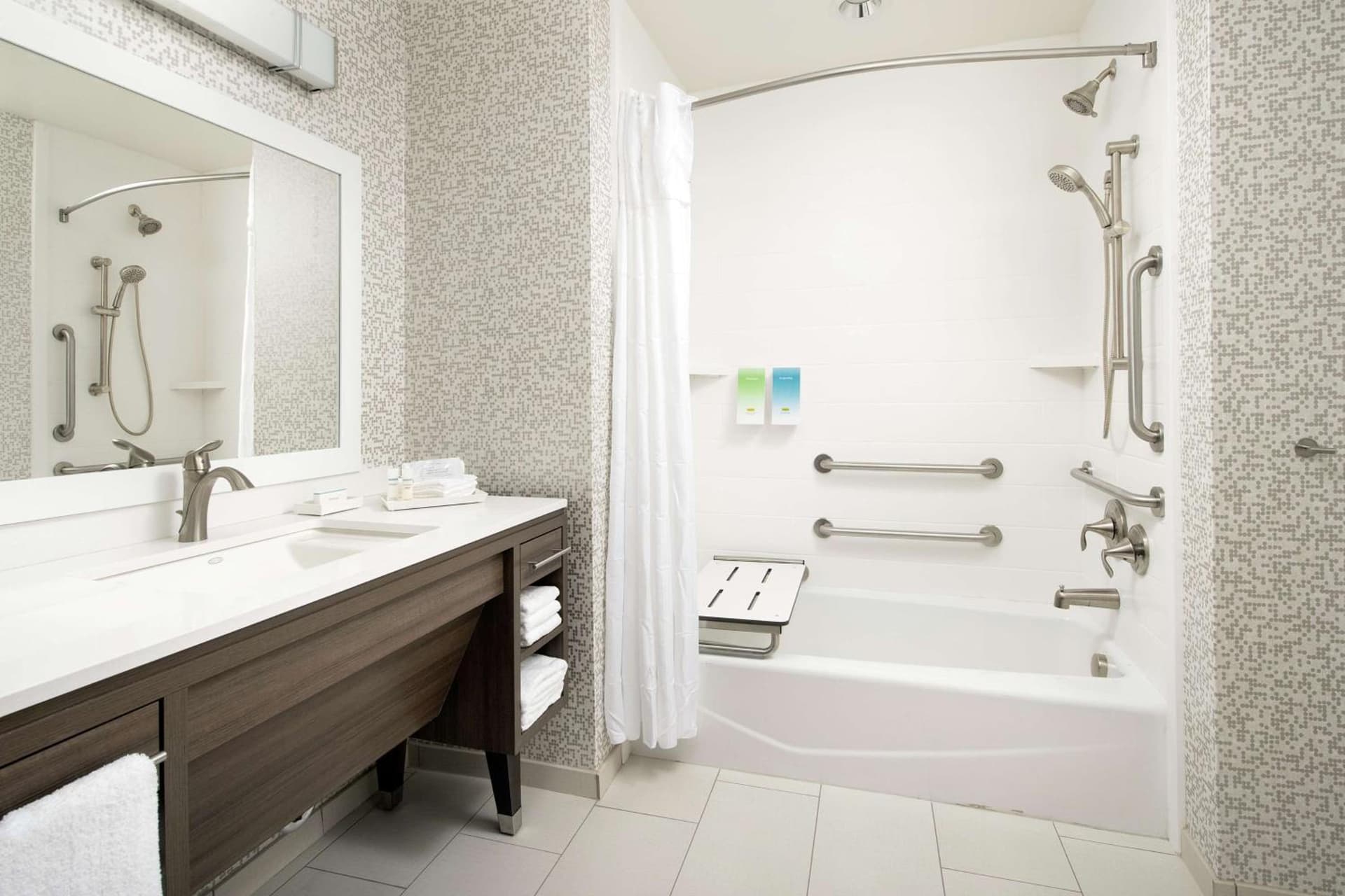Home2 Suites By Hilton Longmont gallery photo in Longmont, CO — image 14