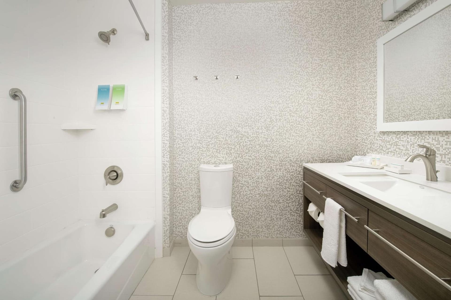 Home2 Suites By Hilton Longmont gallery photo in Longmont, CO — image 23