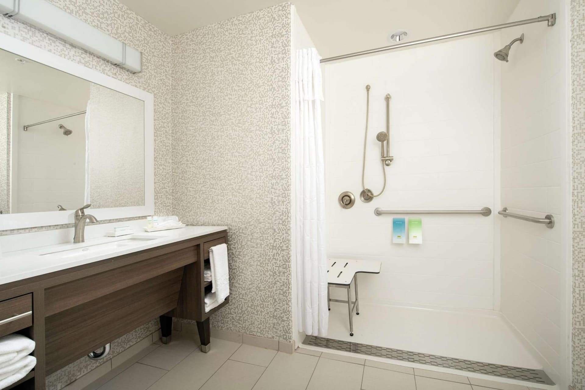 Home2 Suites By Hilton Longmont gallery photo in Longmont, CO — image 18