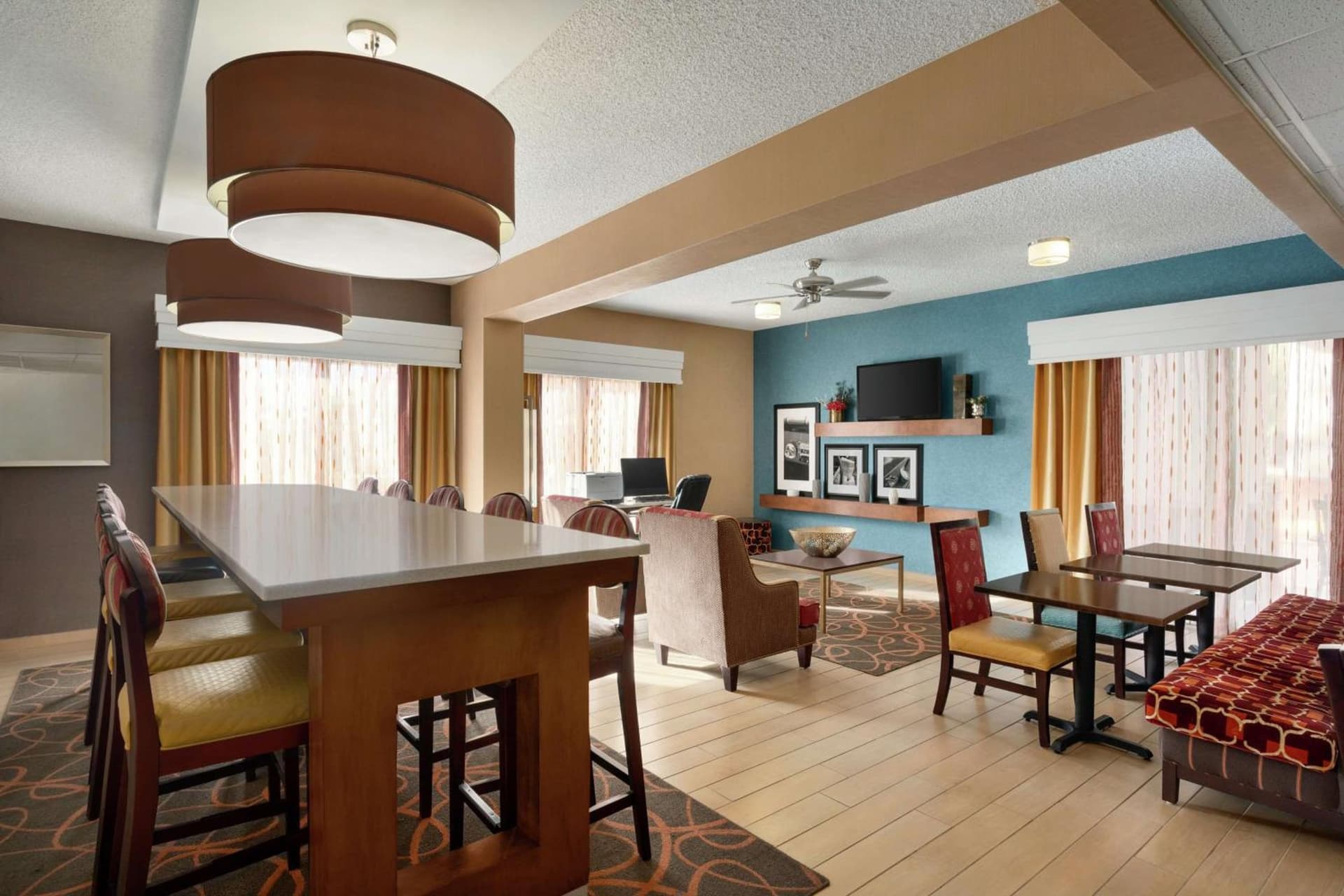 Hampton Inn Phoenix-Chandler gallery photo in Chandler, AZ — image 5