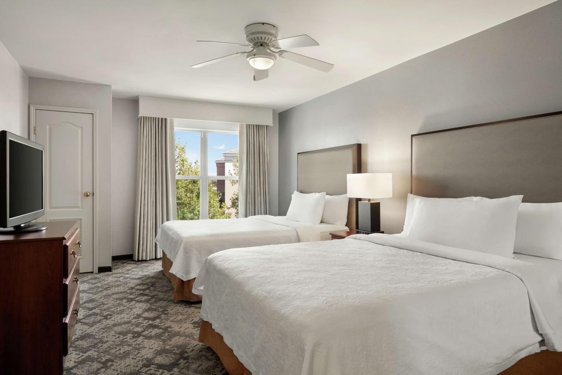 Homewood Suites by Hilton Sacramento/Roseville interior in Roseville, CA — gallery photo 2