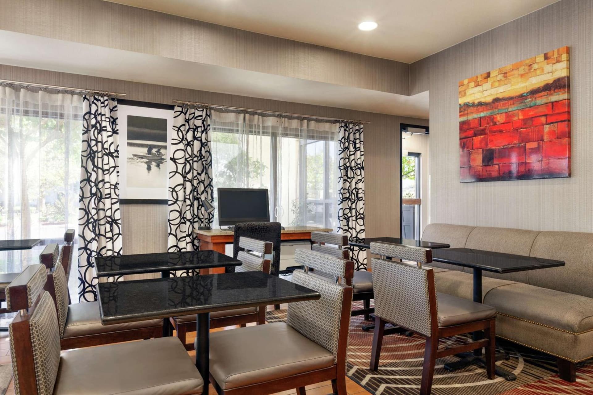 Hampton Inn Tracy gallery photo in Tracy, CA — image 25