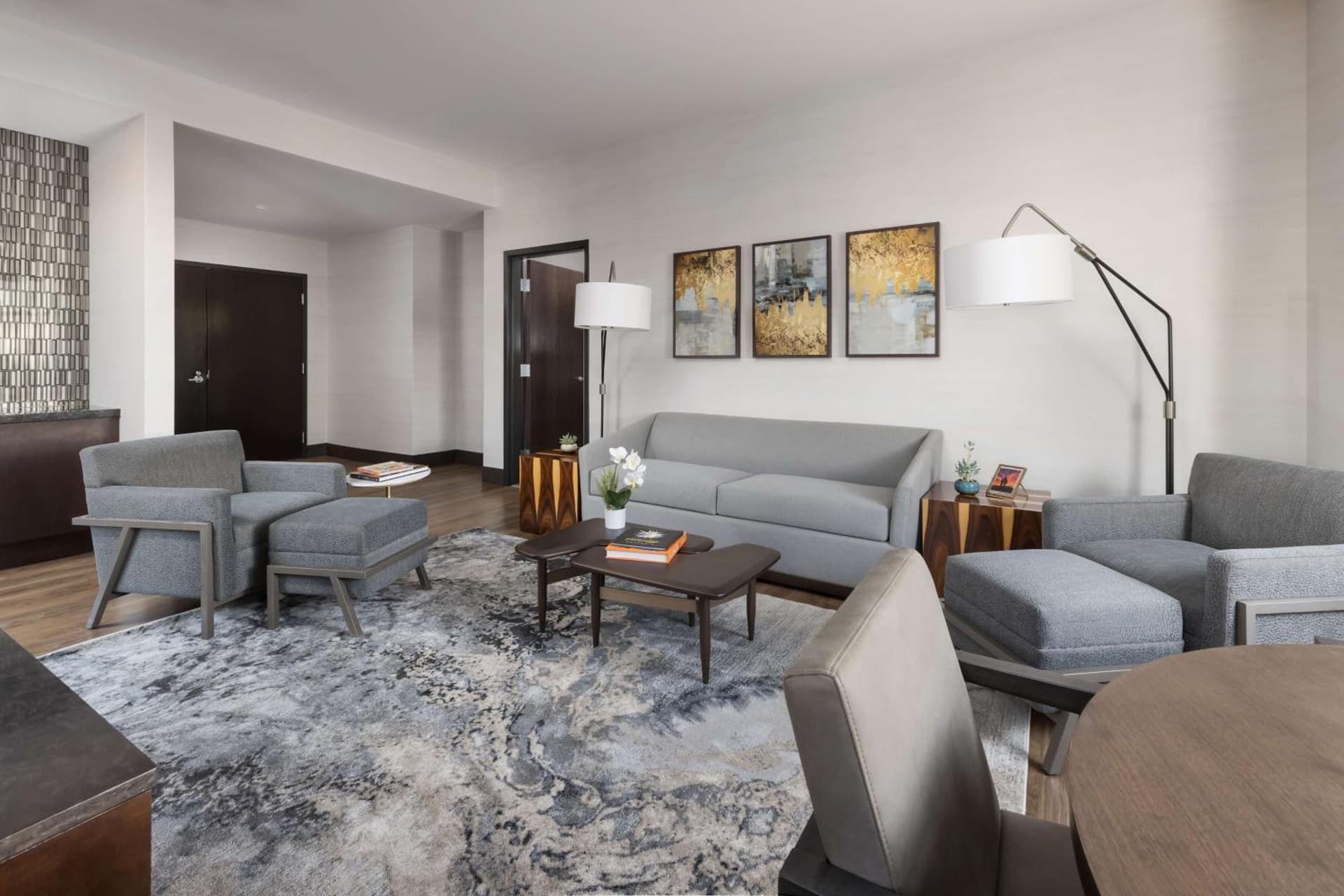 Doubletree By Hilton Tucson Downtown Convention Center interior in Tucson, AZ — gallery photo 2
