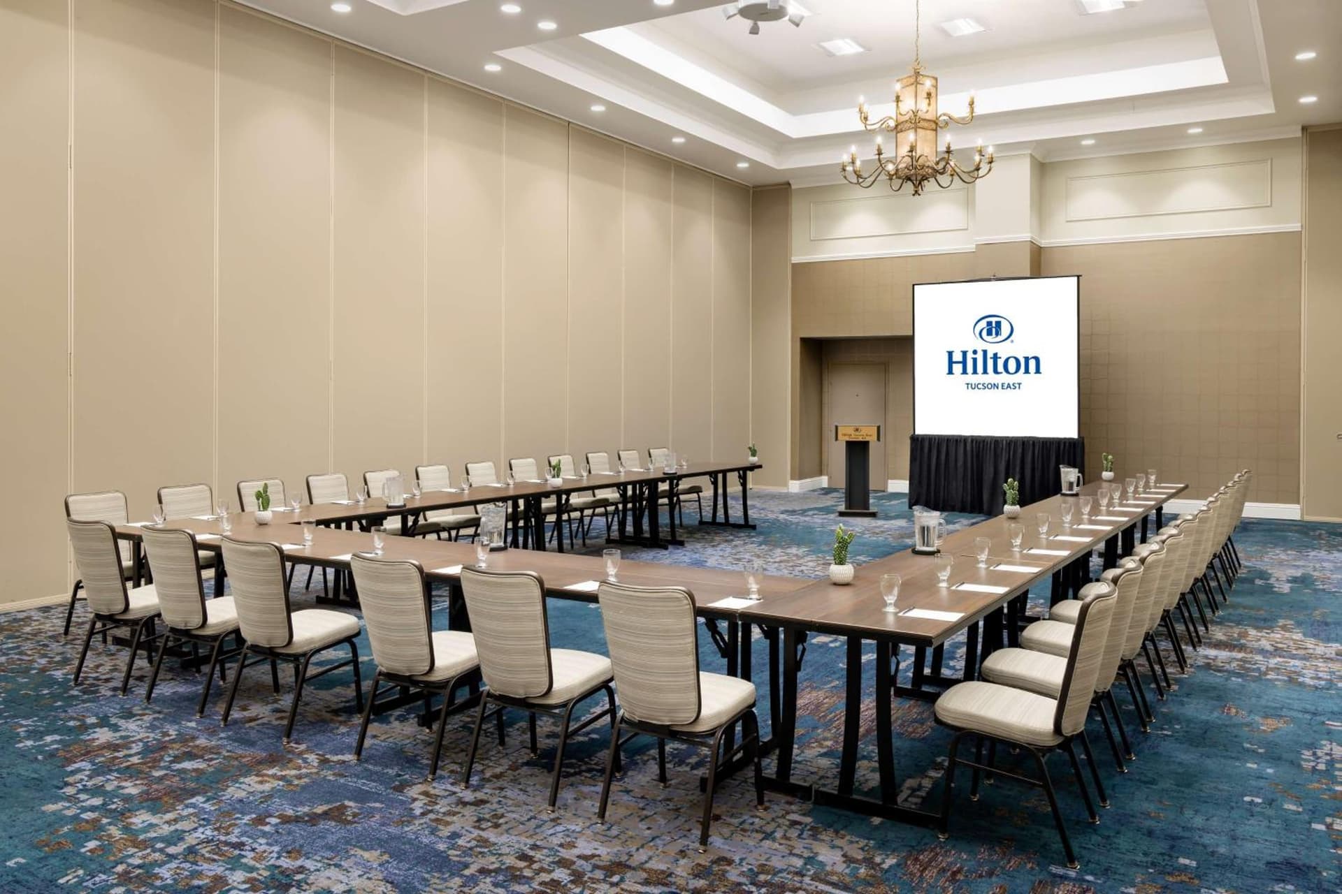 Hilton Tucson East gallery photo in Tucson, AZ — image 34
