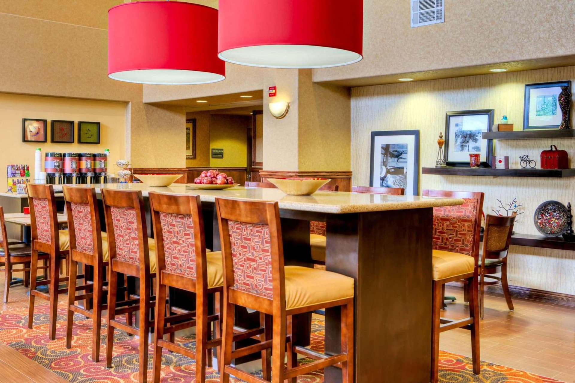 Hampton Inn & Suites Palmdale property views in Palmdale, CA — gallery photo 3