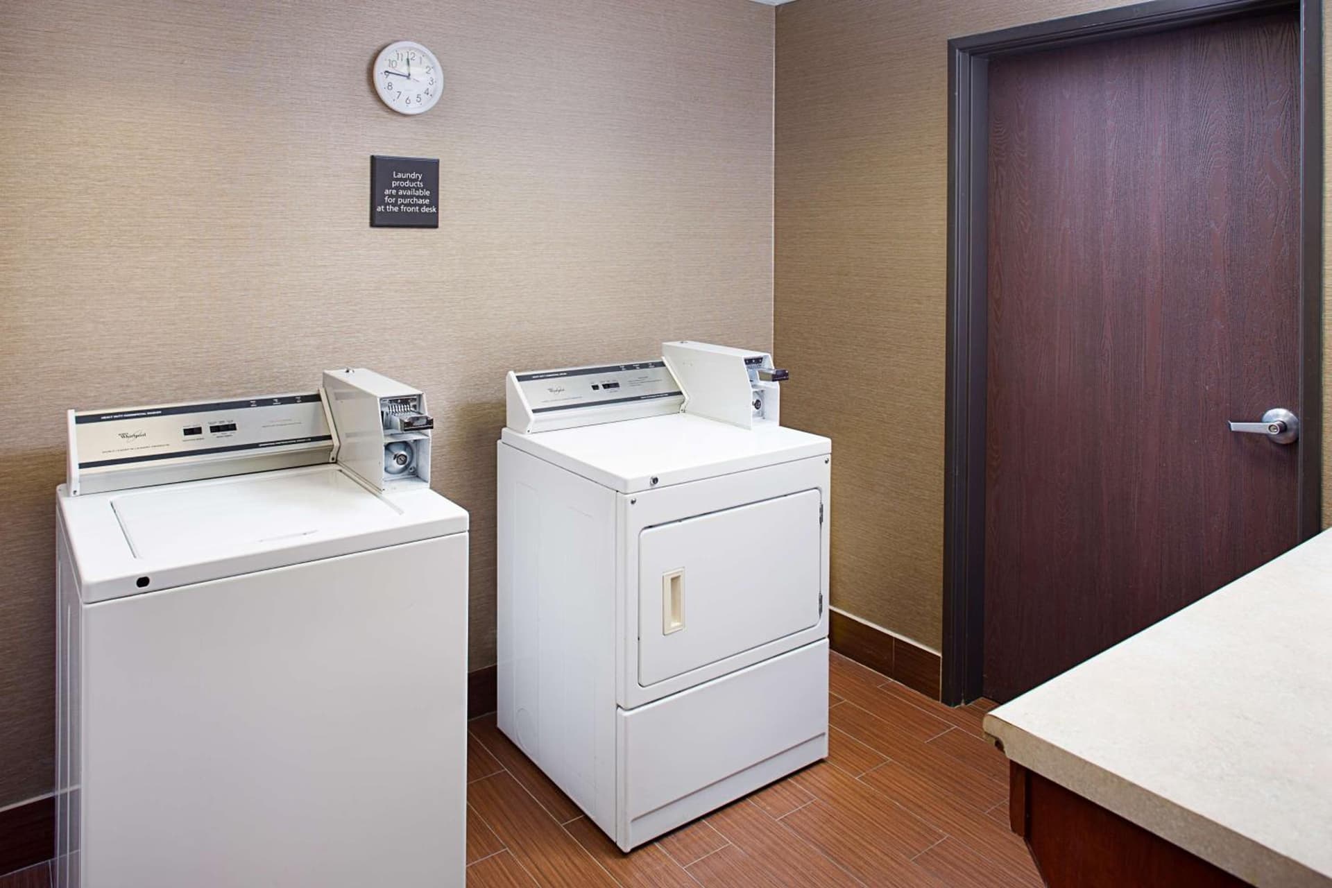 Hampton Inn & Suites Palmdale gallery photo in Palmdale, CA — image 19