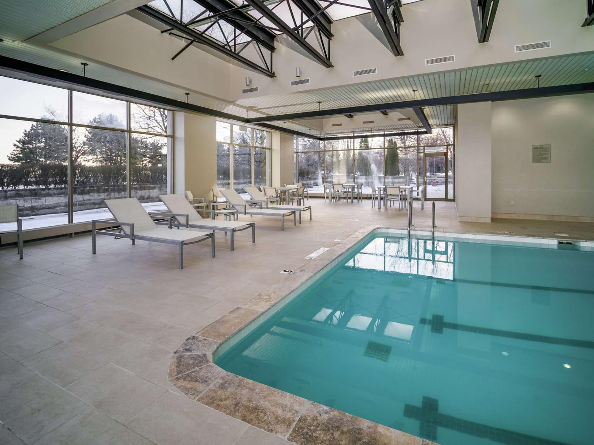 Embassy Suites by Hilton Detroit Troy Auburn Hills gallery photo in Troy, MI — image 46