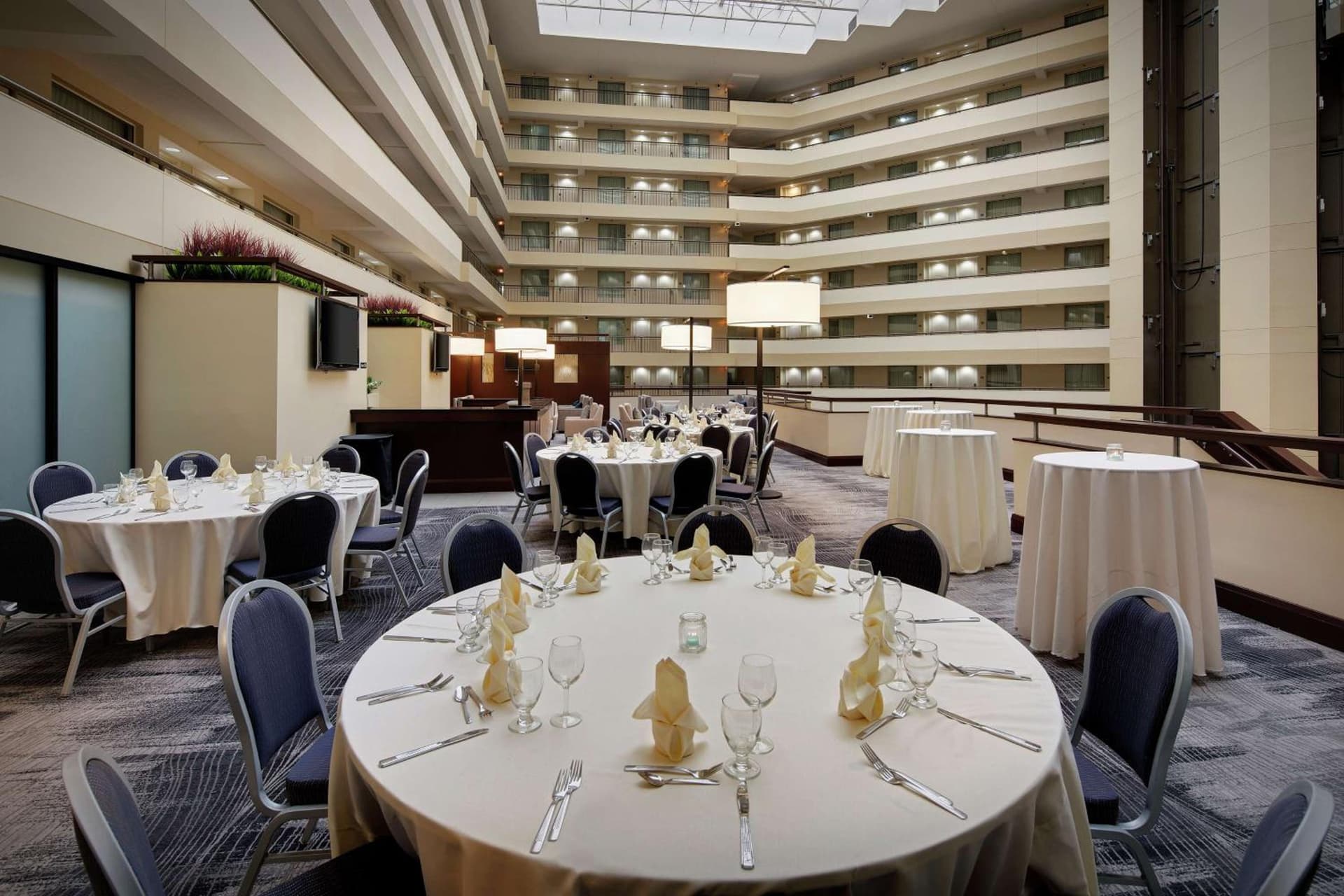 Embassy Suites by Hilton Detroit Troy Auburn Hills gallery photo in Troy, MI — image 39