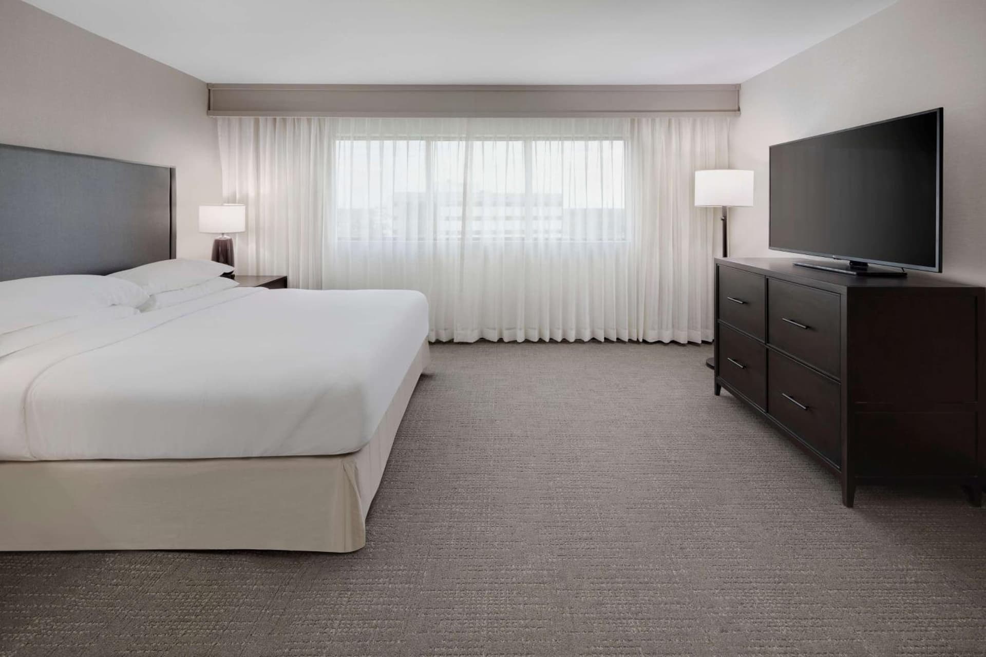 Embassy Suites by Hilton Detroit Troy Auburn Hills gallery photo in Troy, MI — image 16