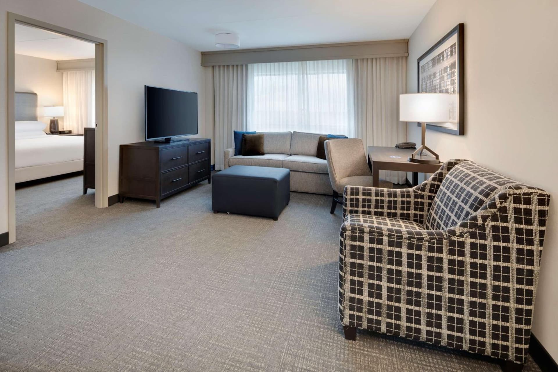 Embassy Suites by Hilton Detroit Troy Auburn Hills gallery photo in Troy, MI — image 7