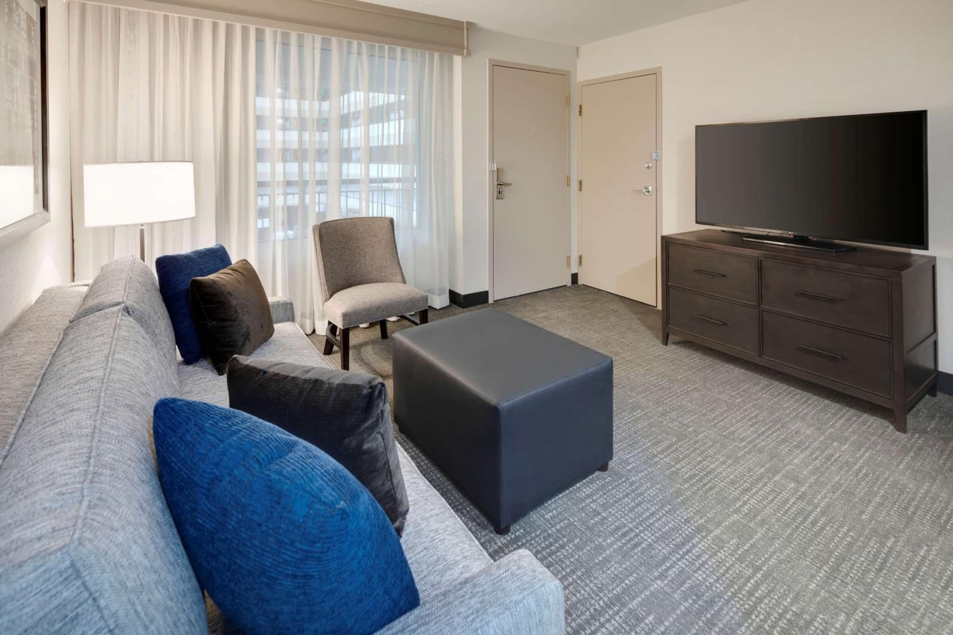 Embassy Suites by Hilton Detroit Troy Auburn Hills gallery photo in Troy, MI — image 61