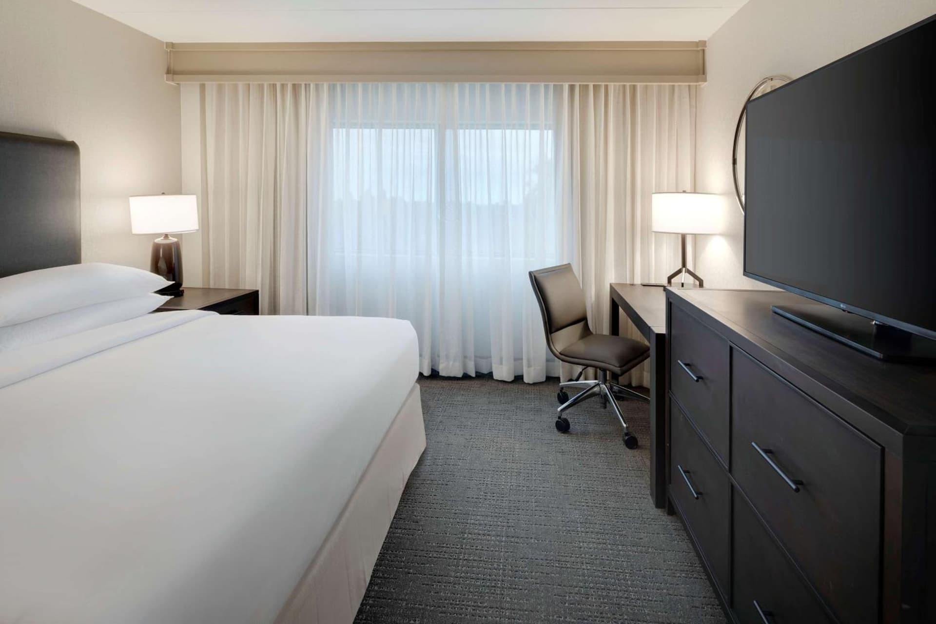 Embassy Suites by Hilton Detroit Troy Auburn Hills gallery photo in Troy, MI — image 76