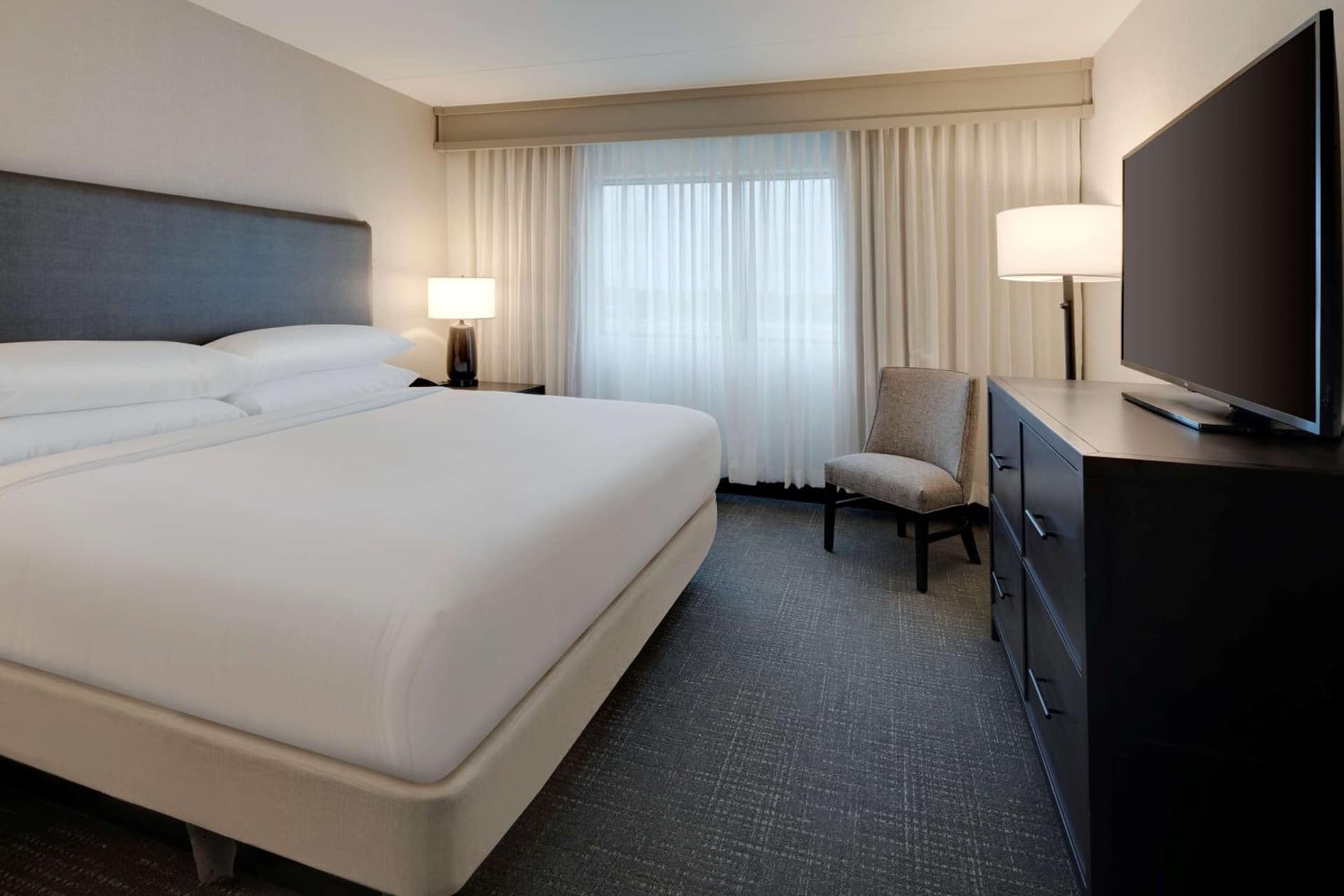 Embassy Suites by Hilton Detroit Troy Auburn Hills gallery photo in Troy, MI — image 15