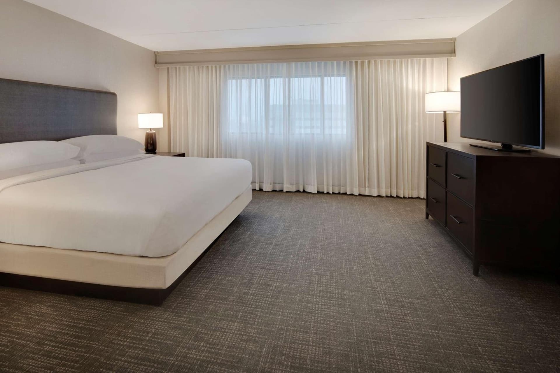 Embassy Suites by Hilton Detroit Troy Auburn Hills gallery photo in Troy, MI — image 42