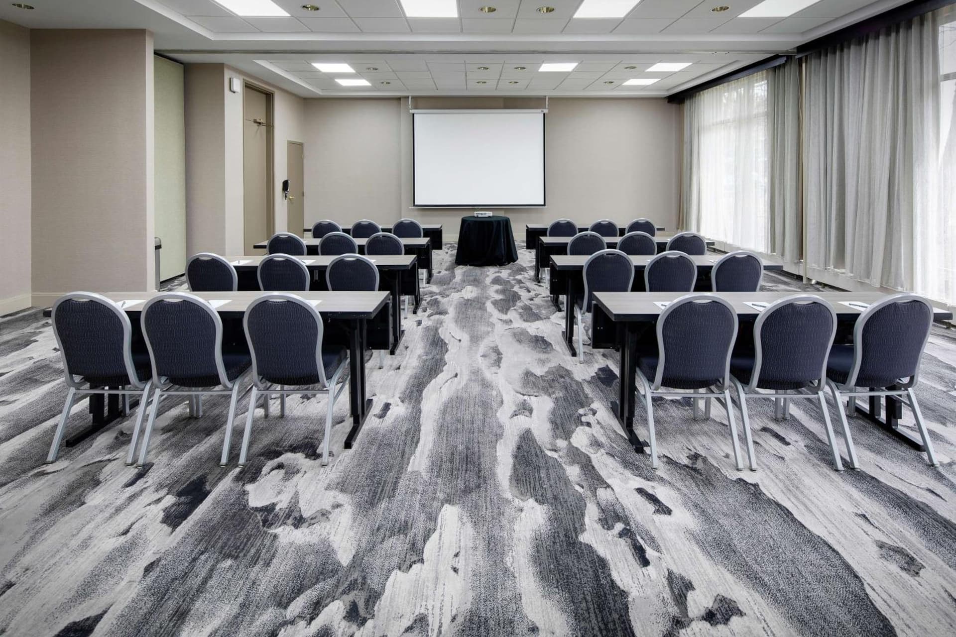 Embassy Suites by Hilton Detroit Troy Auburn Hills gallery photo in Troy, MI — image 55
